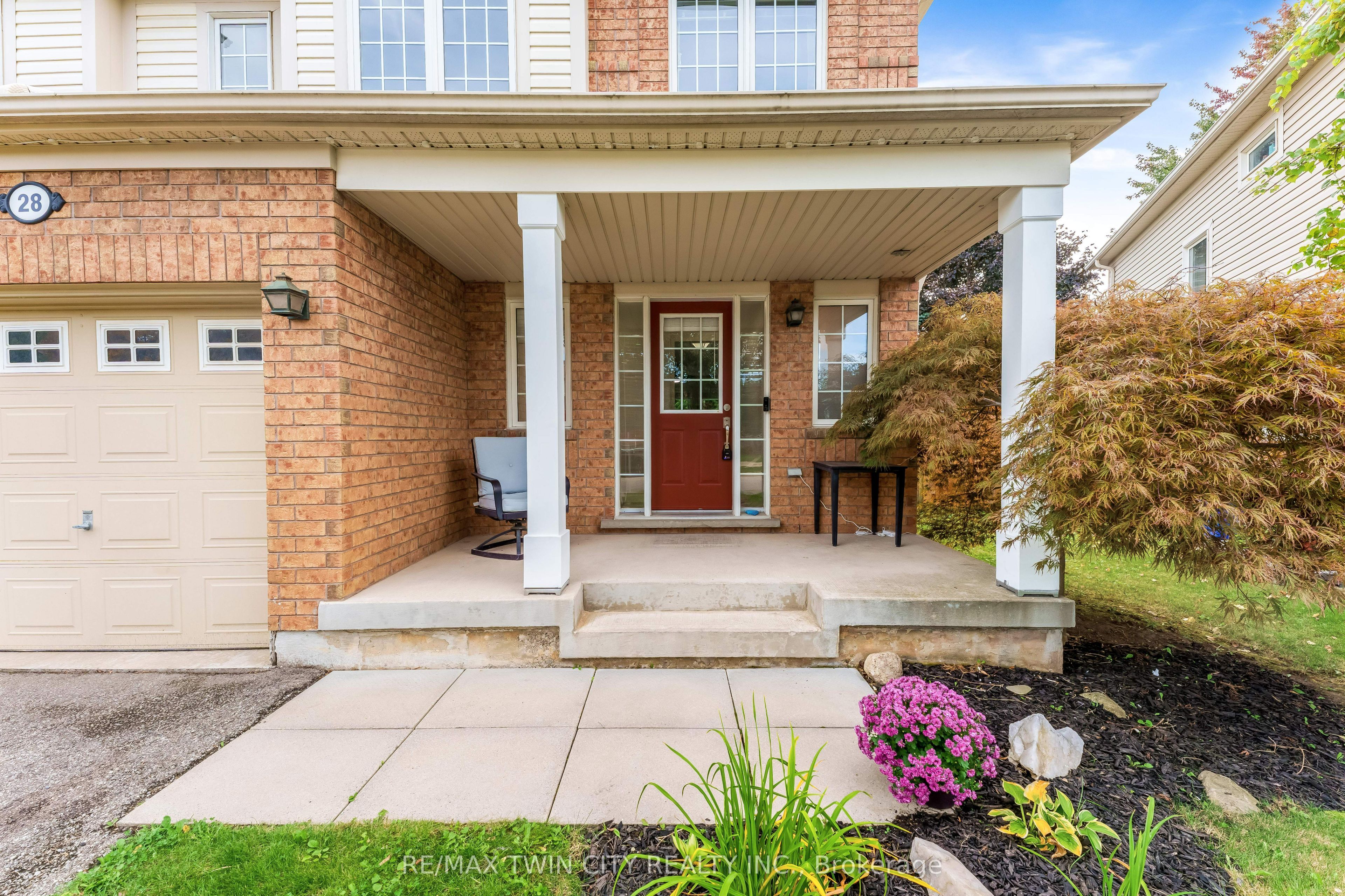 28 Nancroft Crescent Property Photo 3