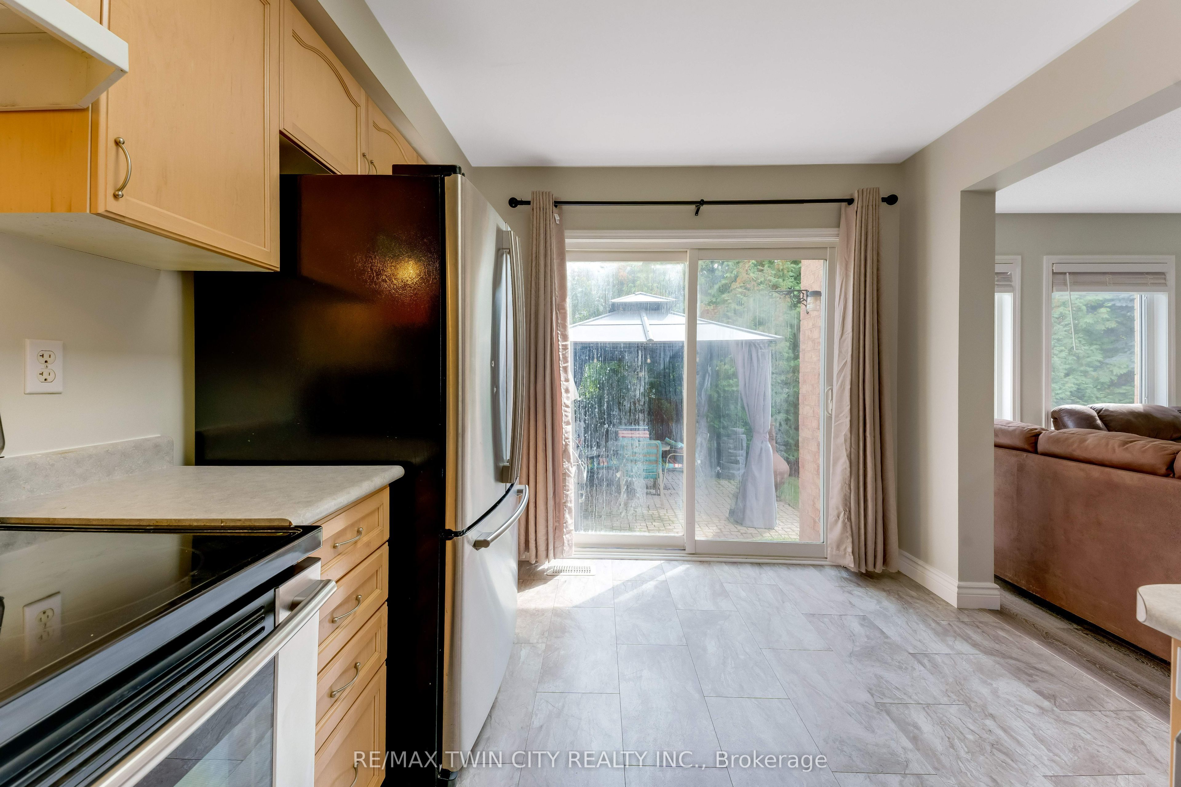 28 Nancroft Crescent Property Photo 6