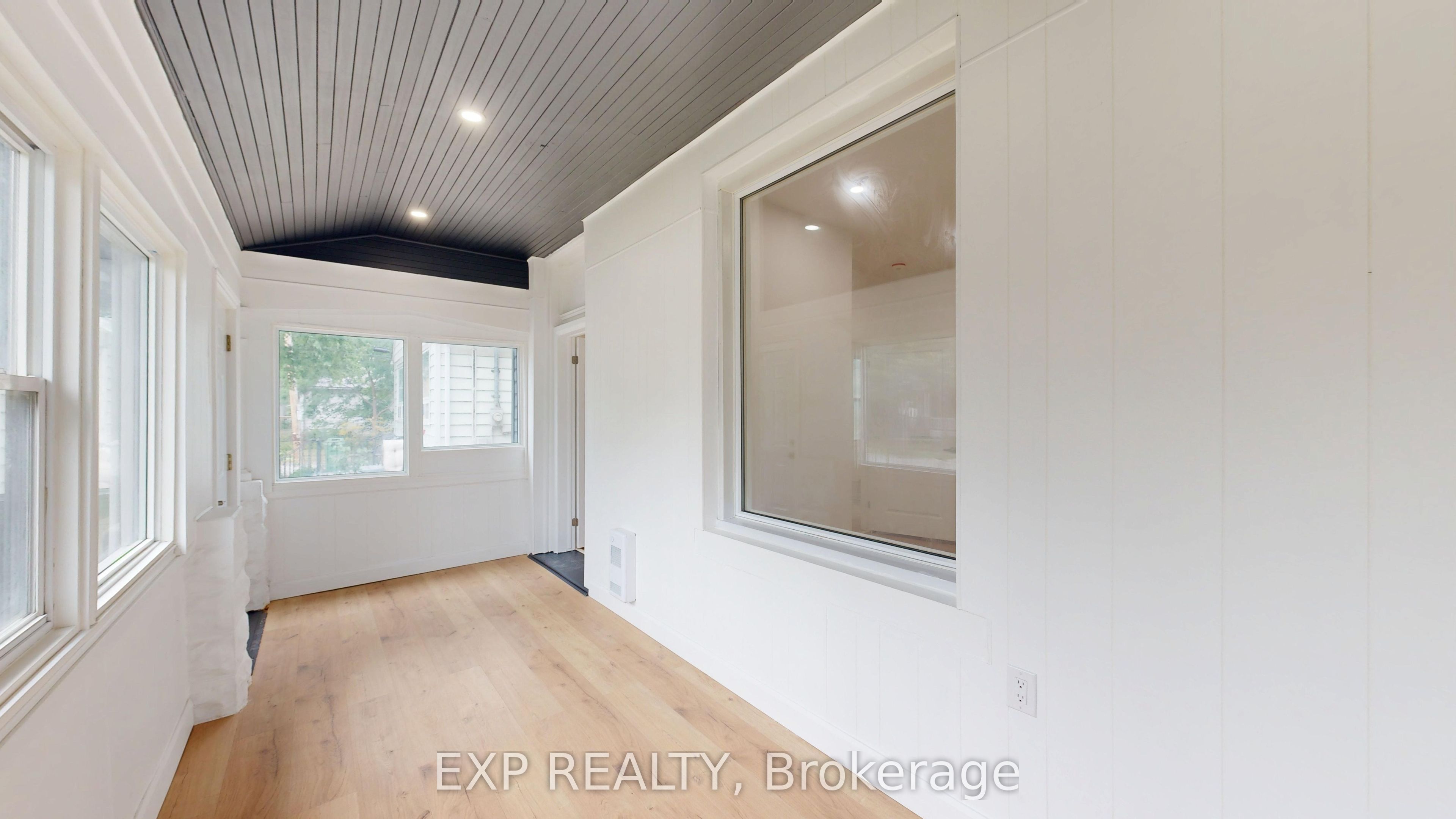 686 Elias Street Property Photo 3