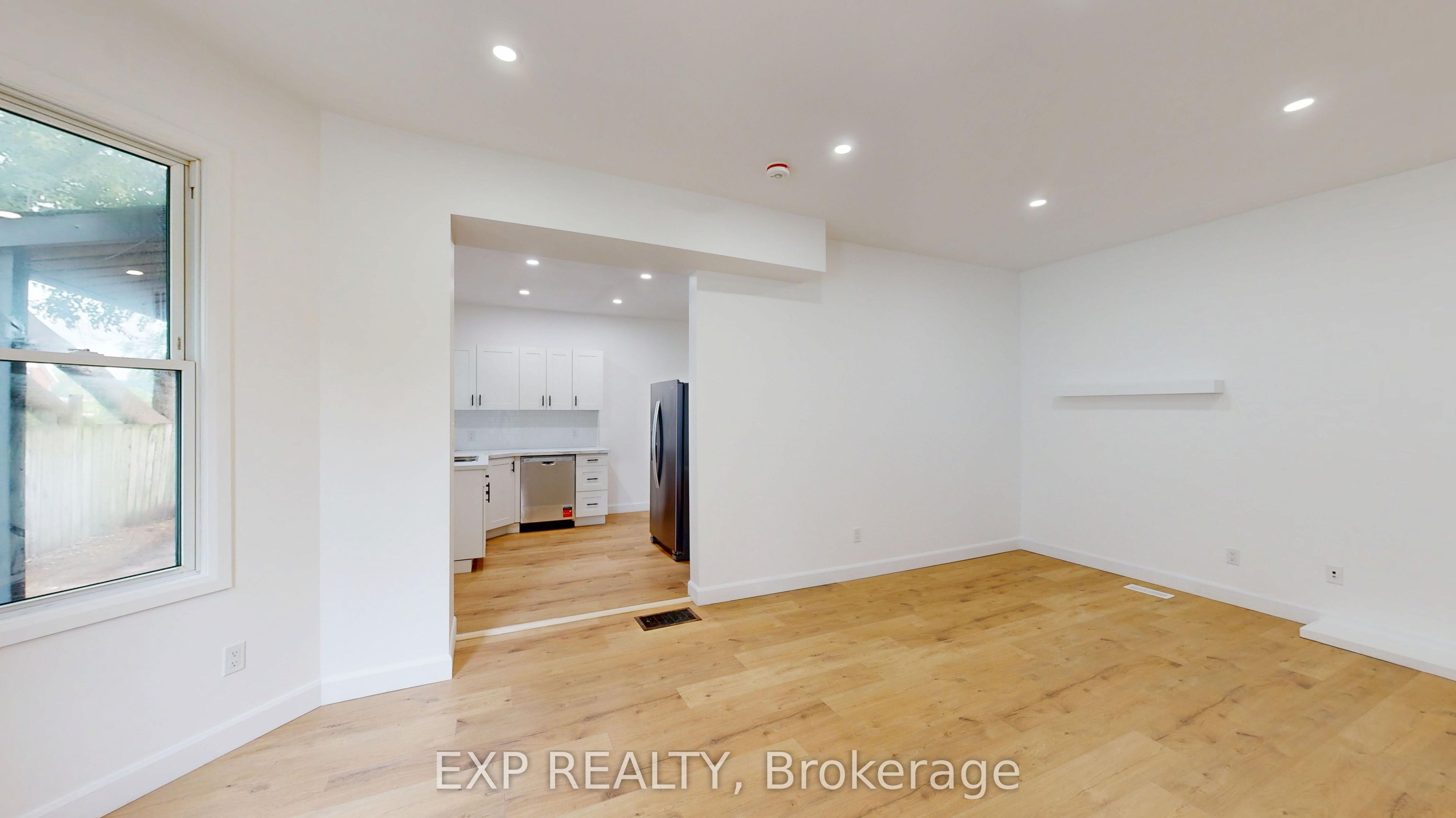 686 Elias Street Property Photo 7