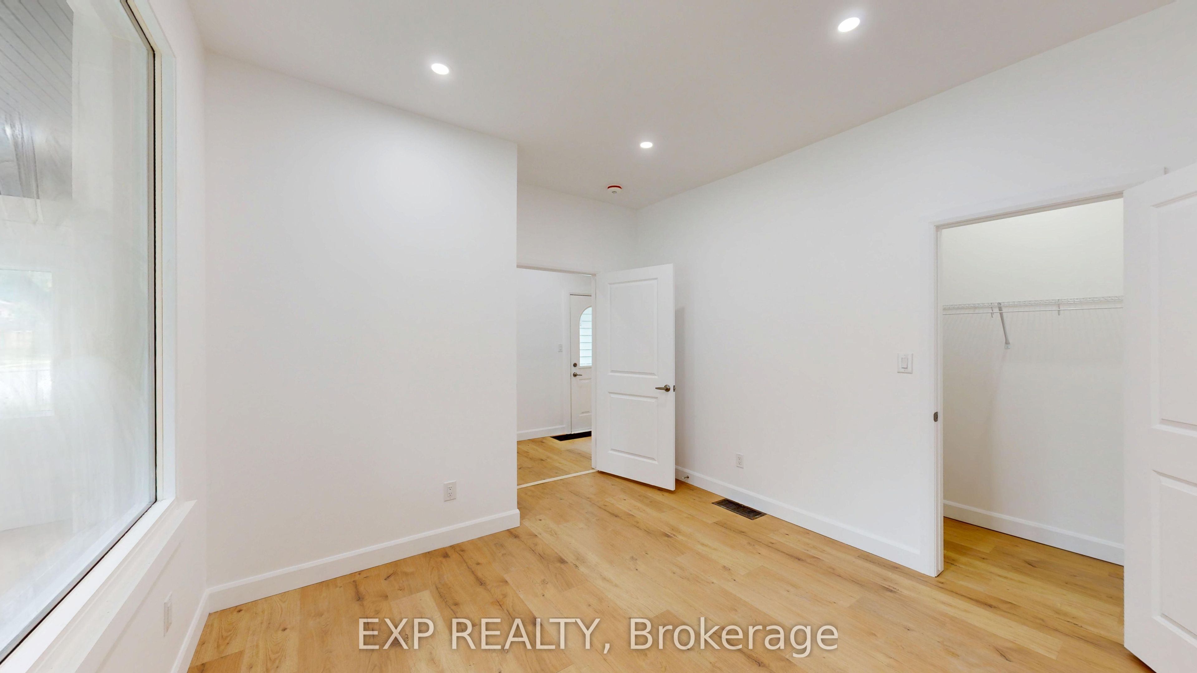 686 Elias Street Property Photo 20