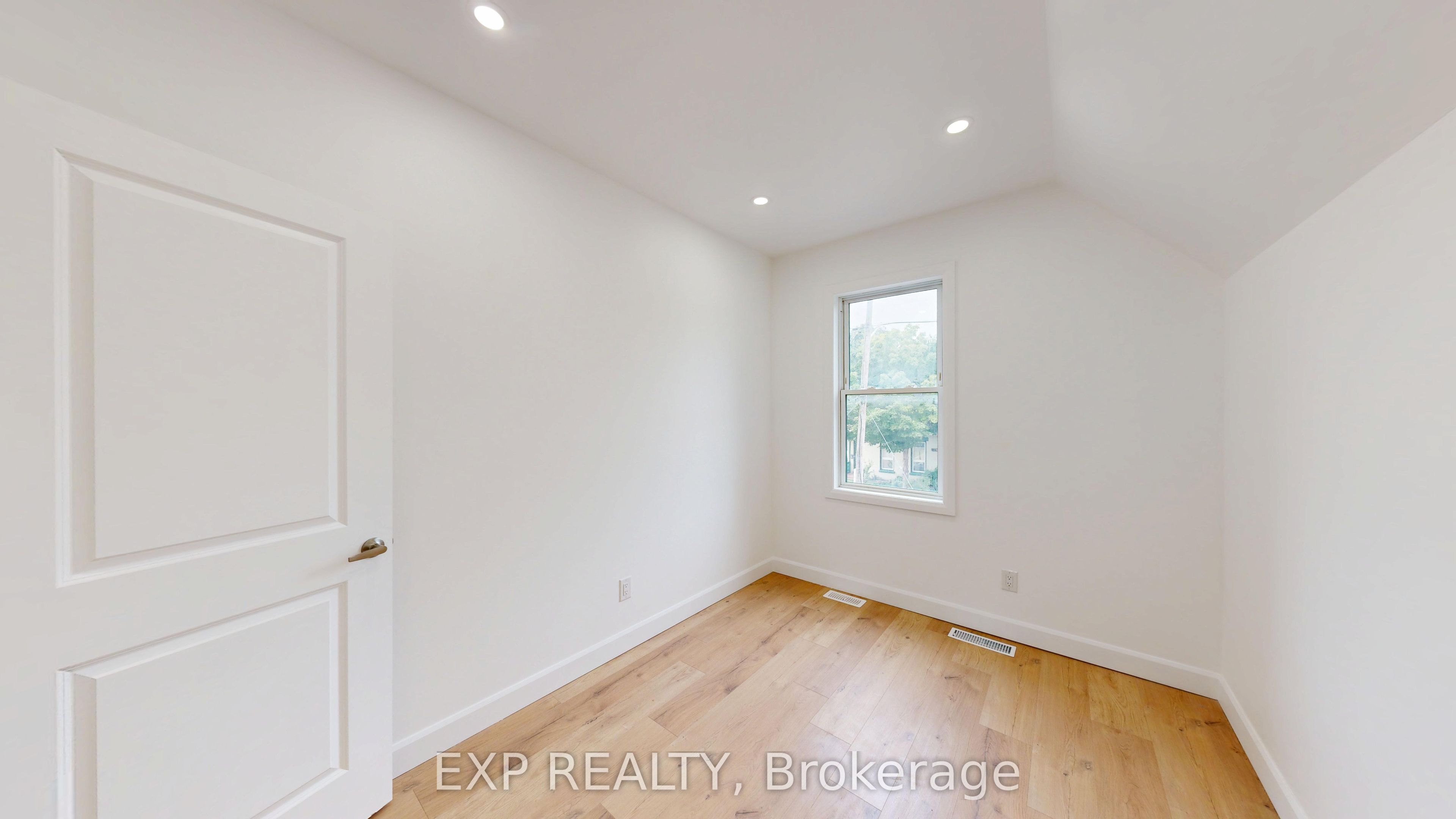 686 Elias Street Property Photo 26