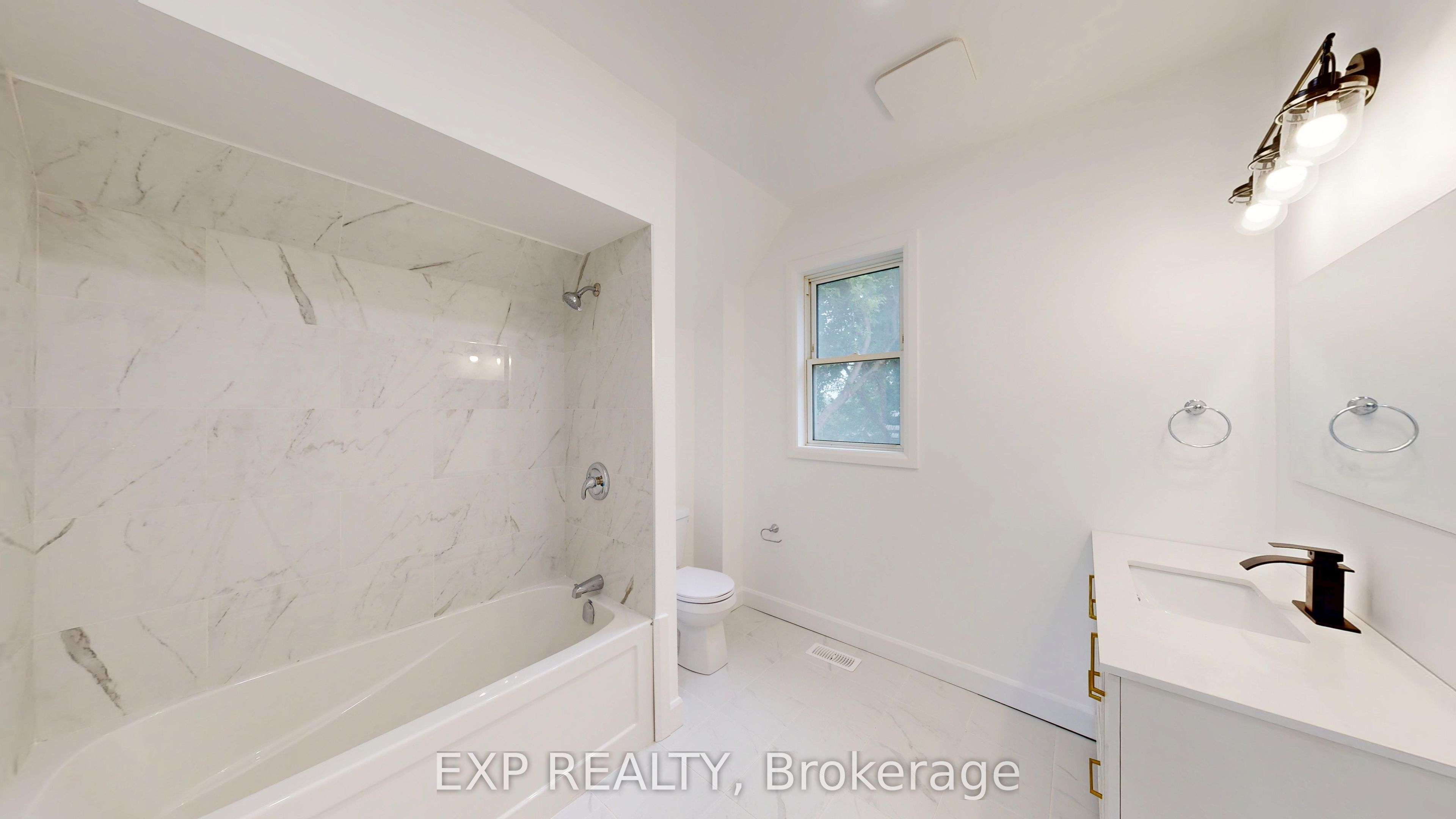 686 Elias Street Property Photo 31
