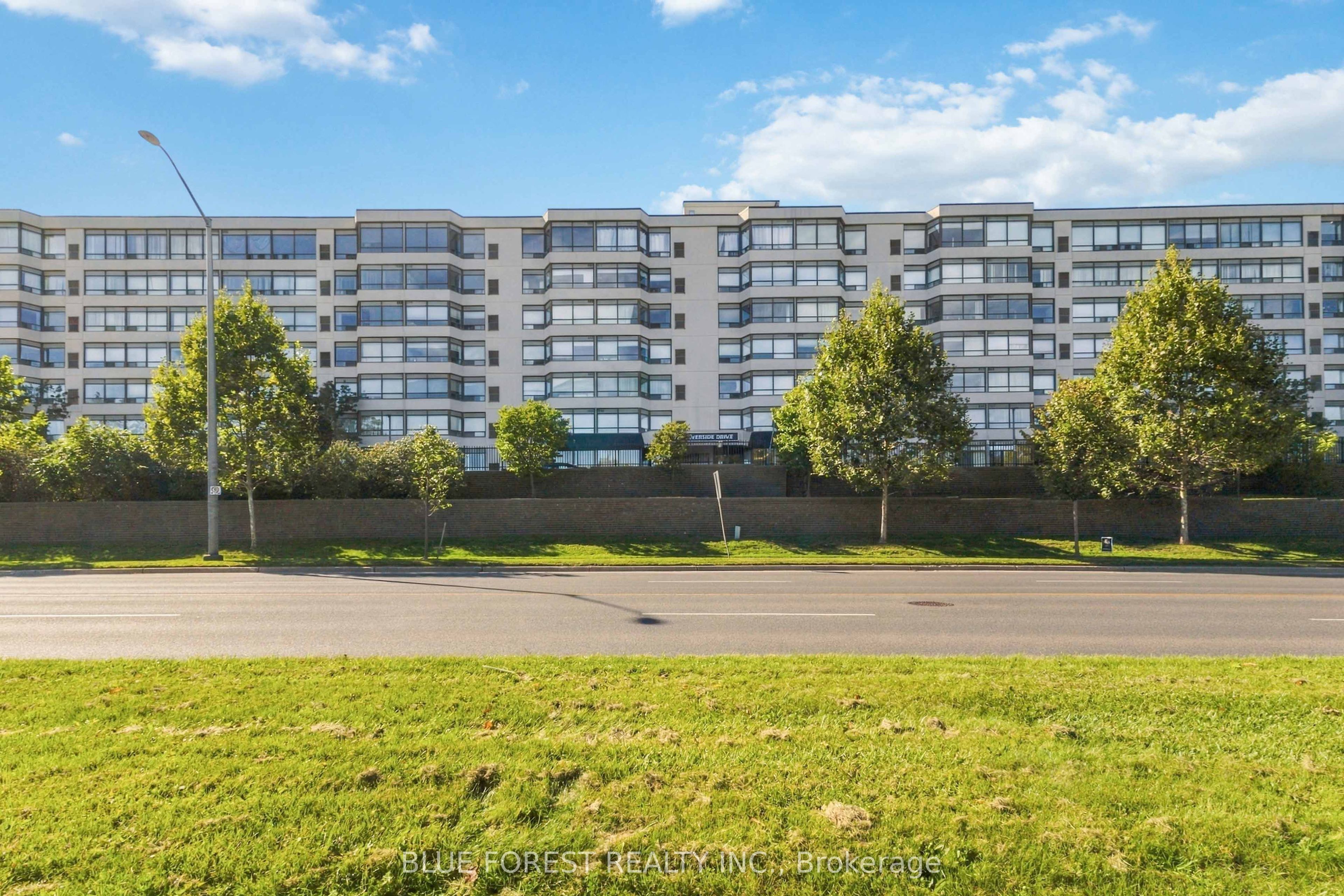 521 Riverside Drive 715 Property Photo 1
