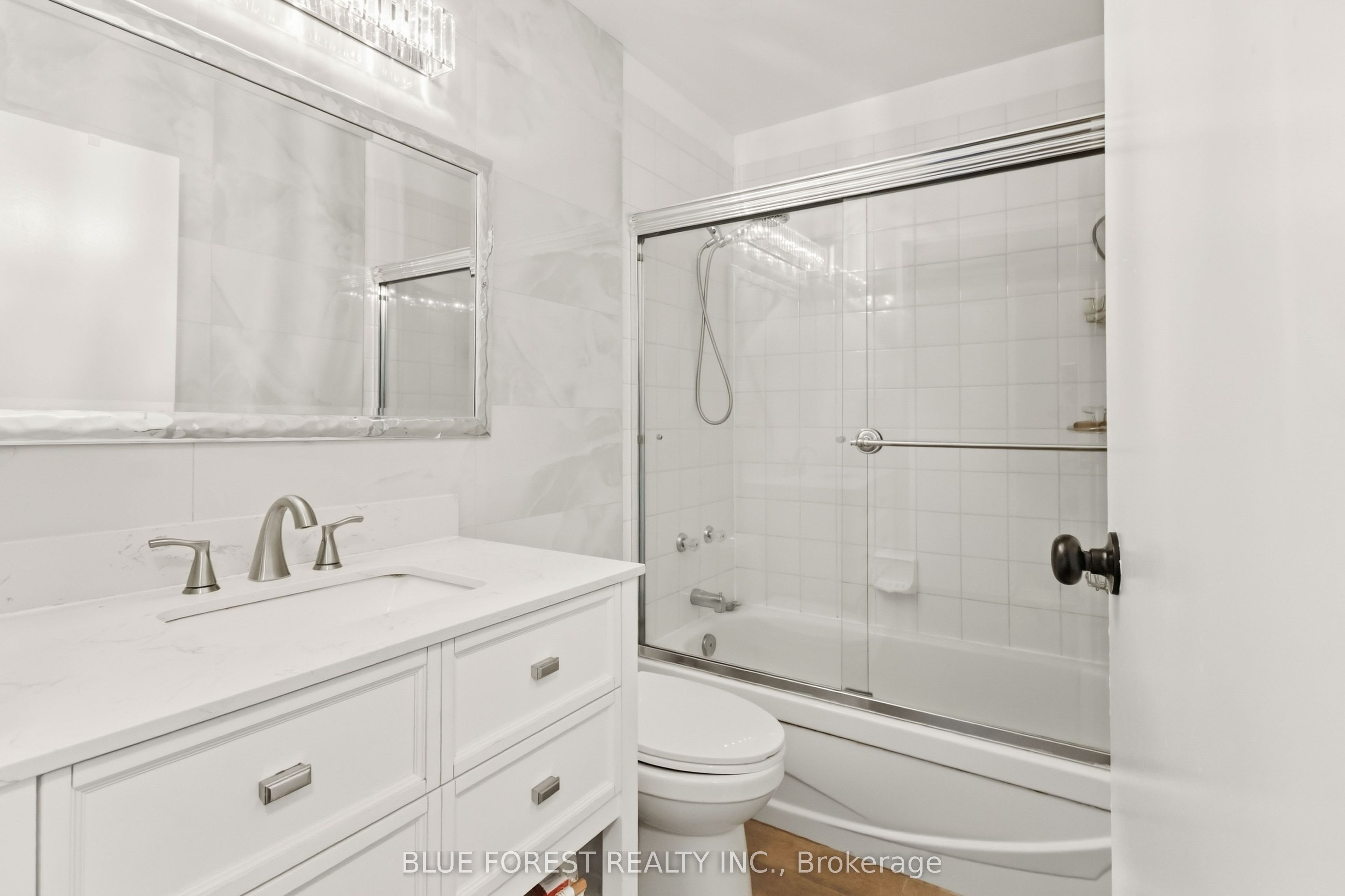 521 Riverside Drive 715 Property Photo 18