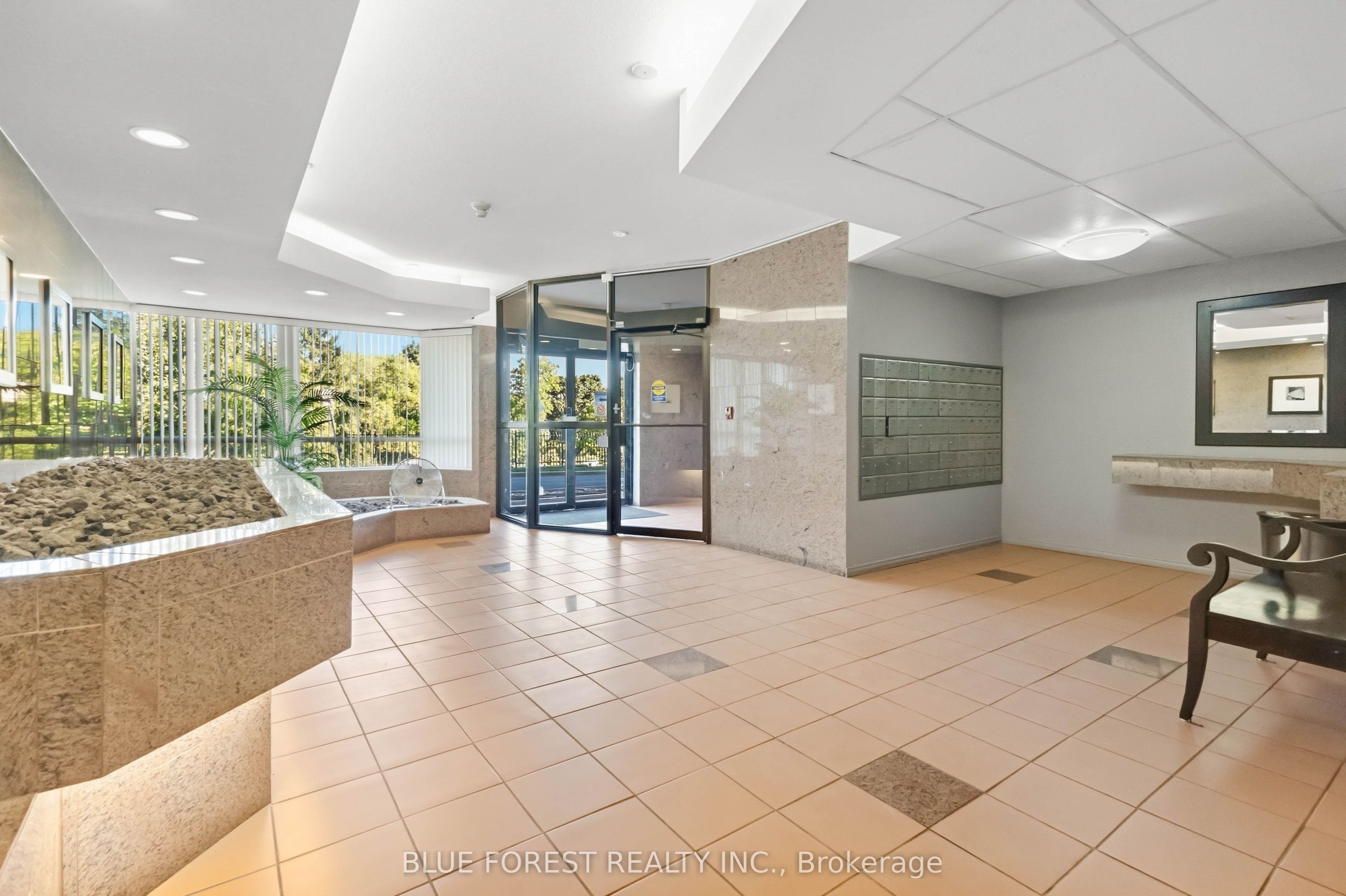 521 Riverside Drive 715 Property Photo 22