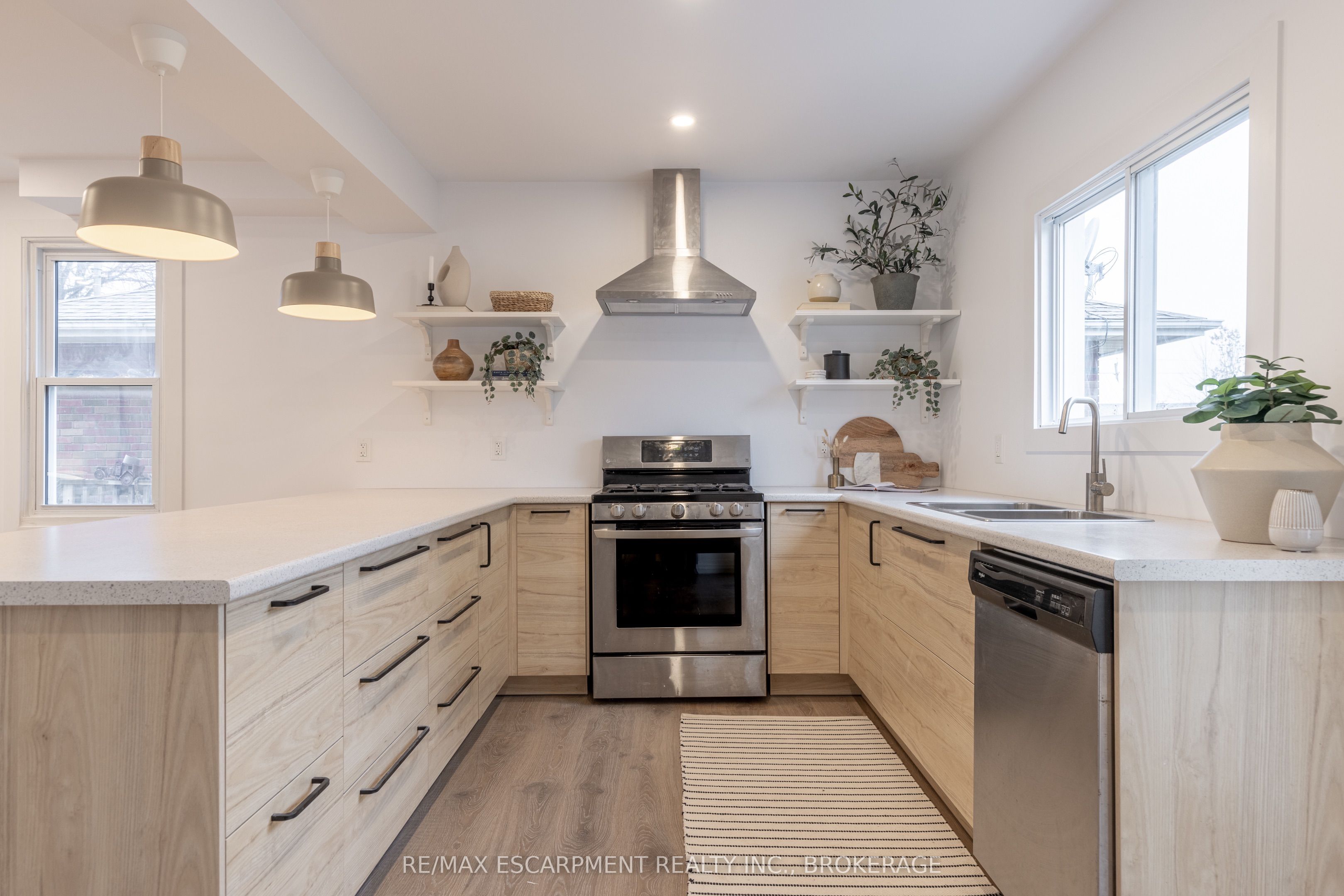 50 Fifth Street Property Photo 8