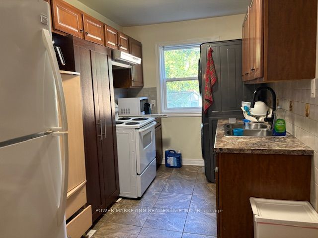 803 Merivale Road Property Photo 2
