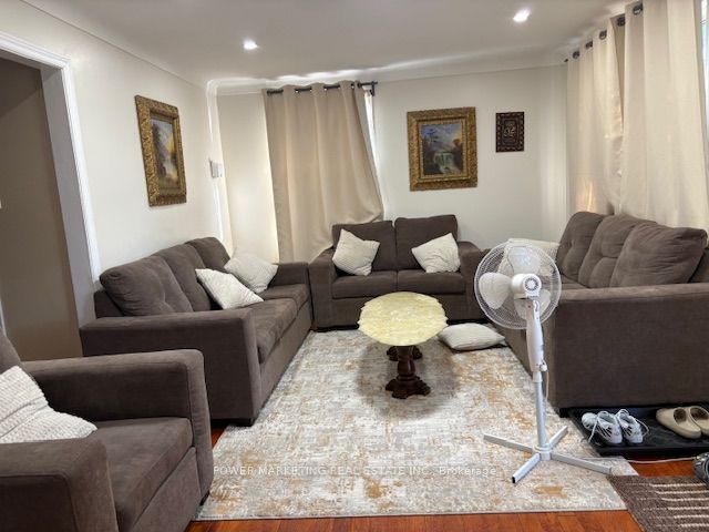 803 Merivale Road Property Photo 4
