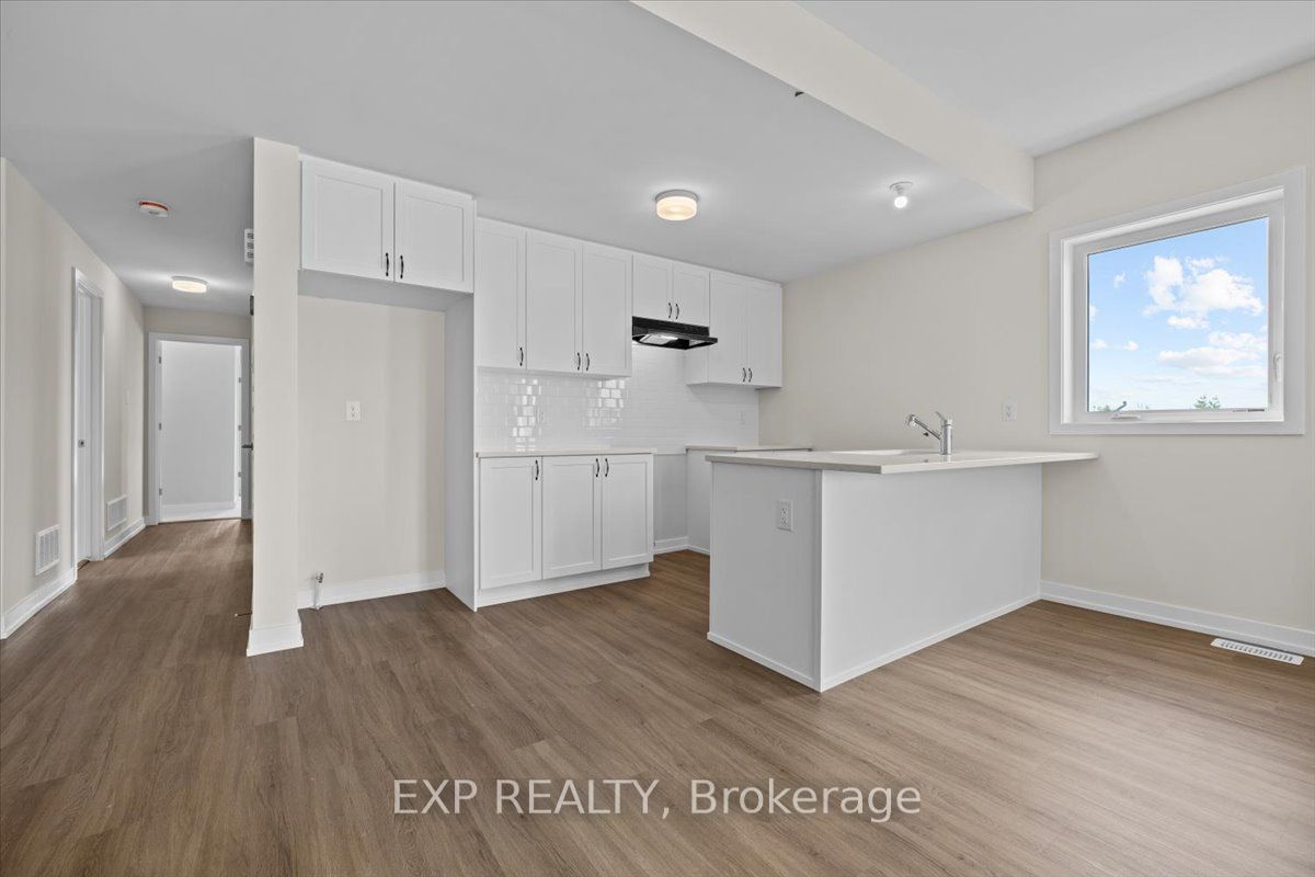 6526 Linseed Road Property Photo 11