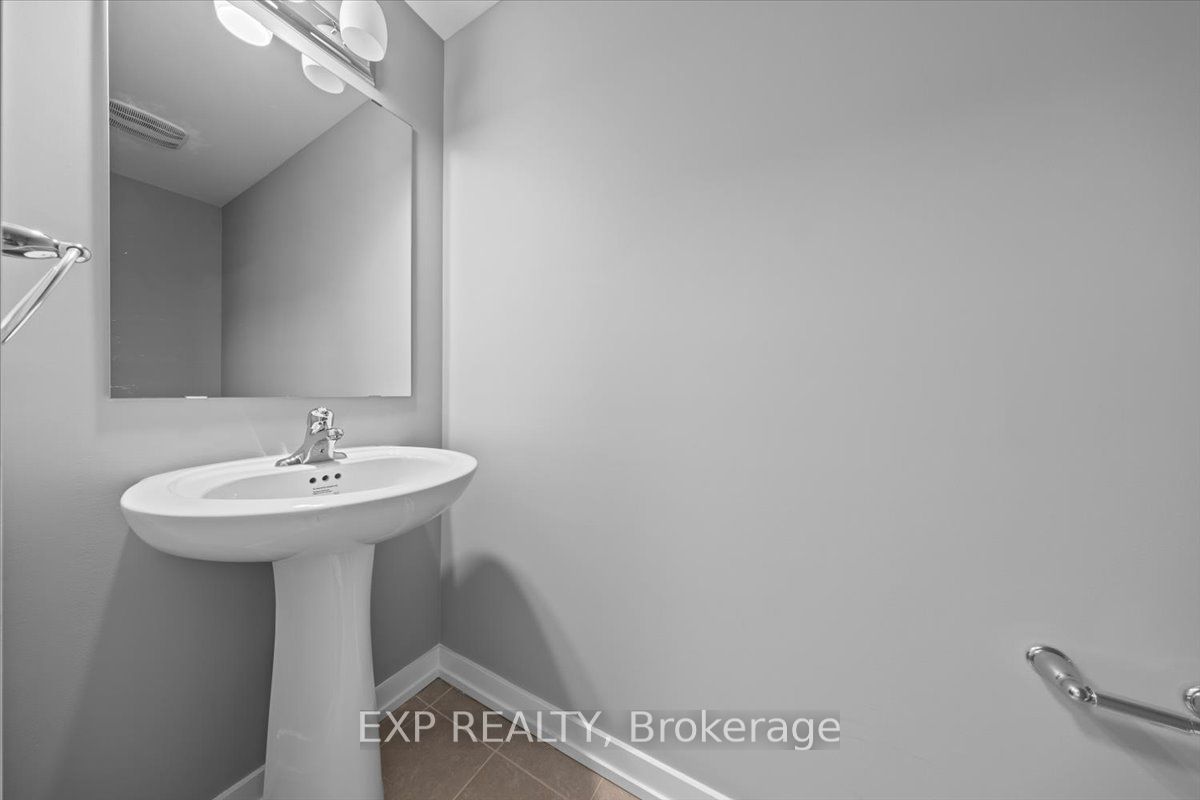 6537 Linseed Road Property Photo 10