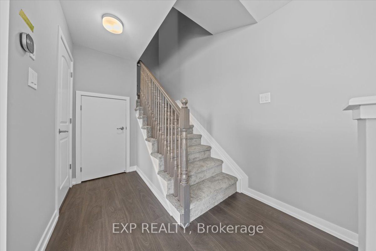 6537 Linseed Road Property Photo 11
