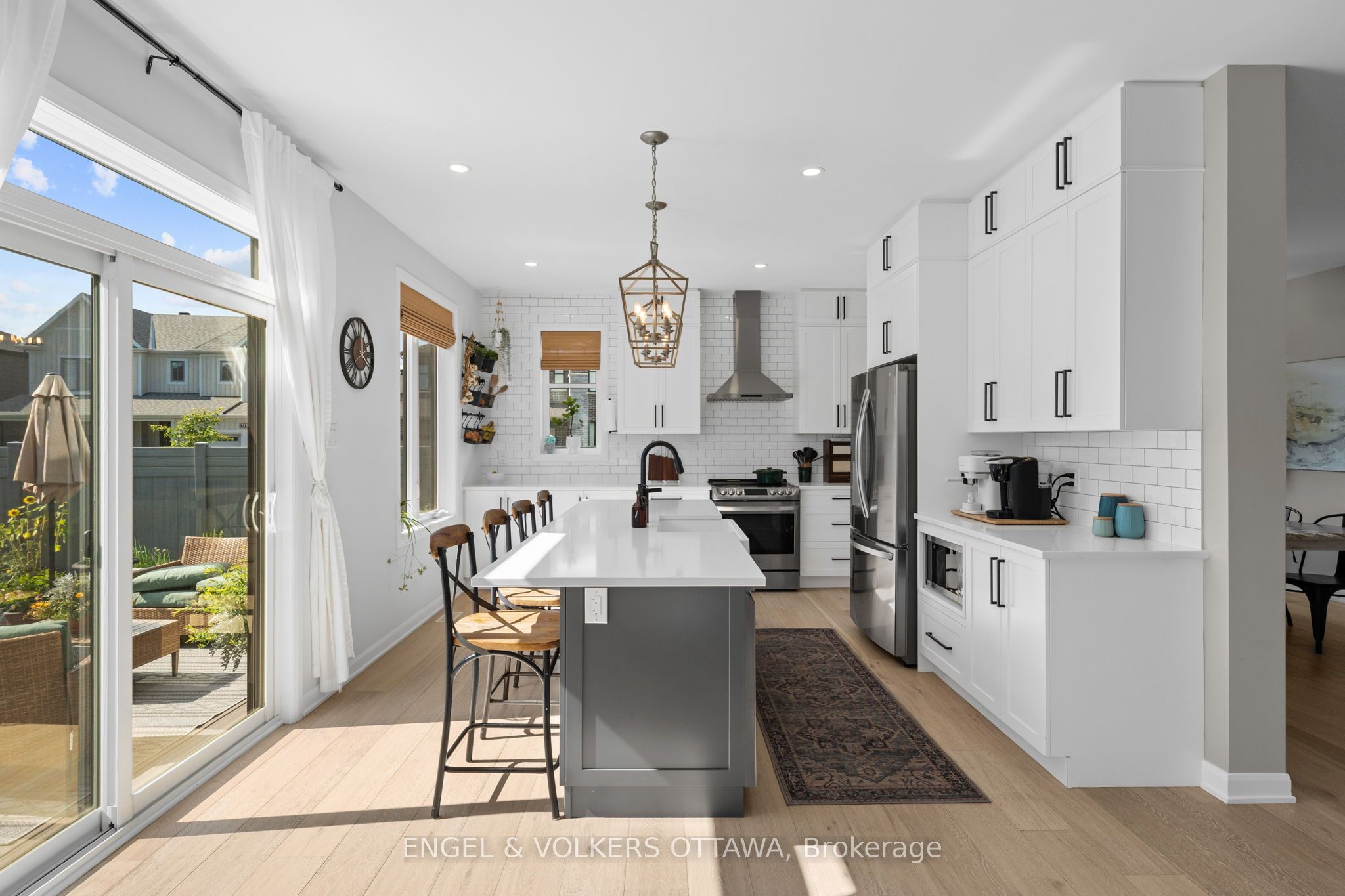 720 Coast Circle Property Photo 10