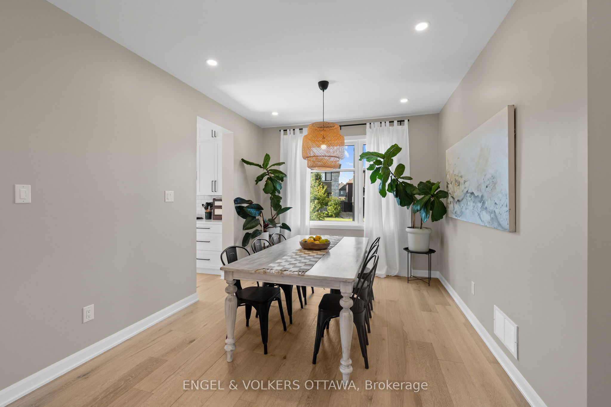 720 Coast Circle Property Photo 15