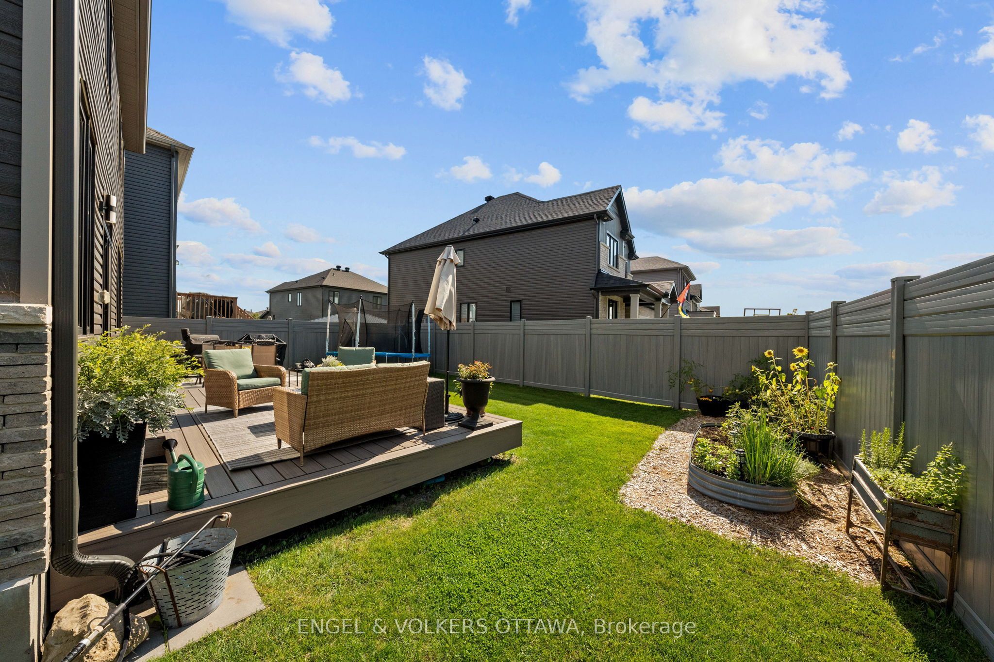 720 Coast Circle Property Photo 47