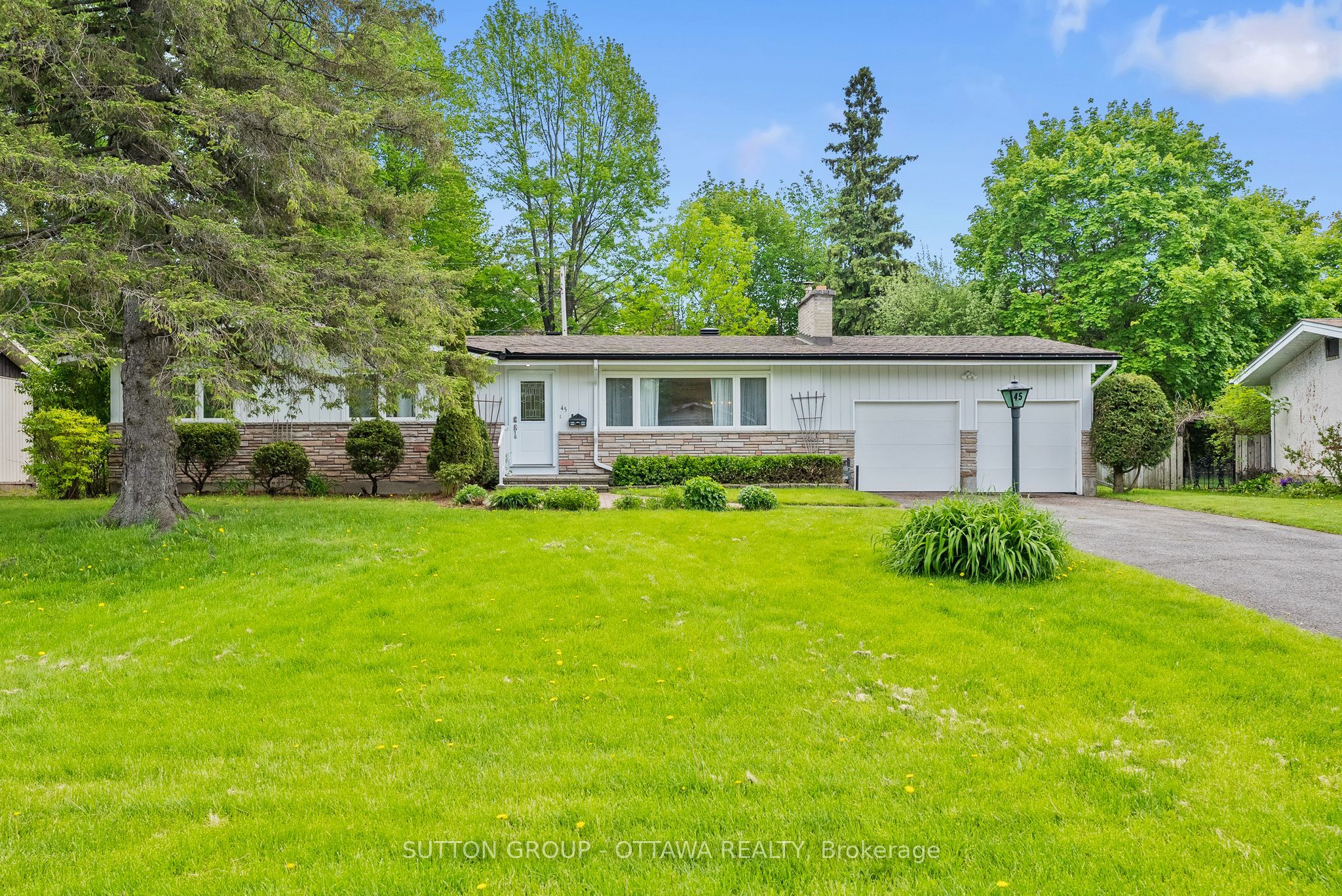 45 Larkspur Drive Property Photo 1