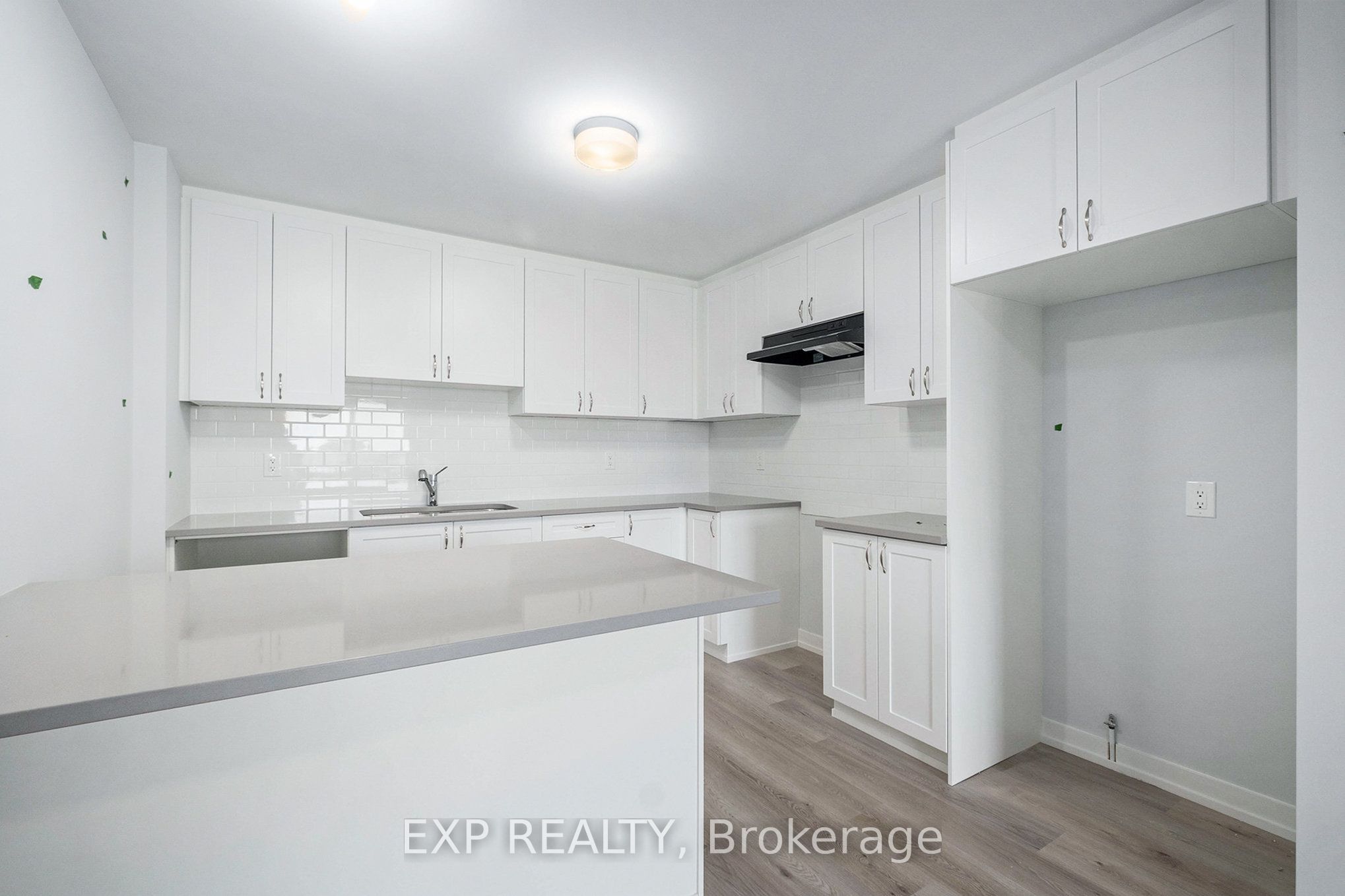 6538 Linseed Road Property Photo 10