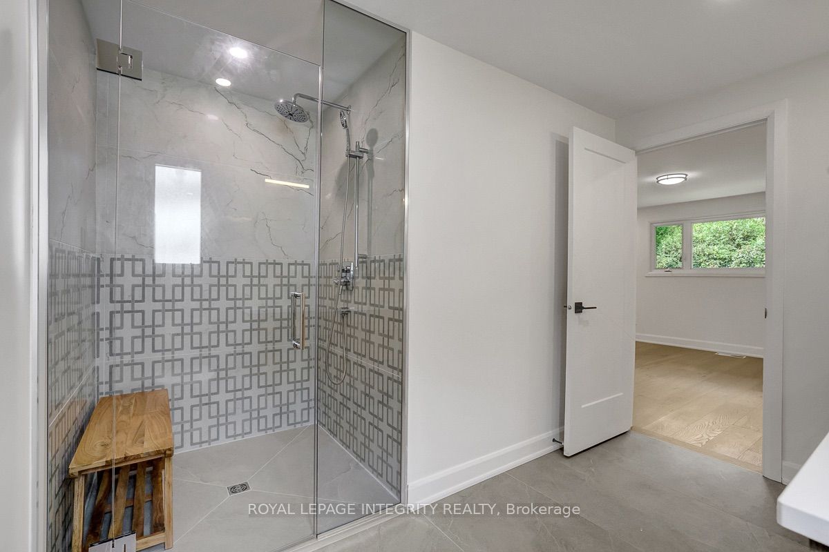 8 Brian Crescent Property Photo 22