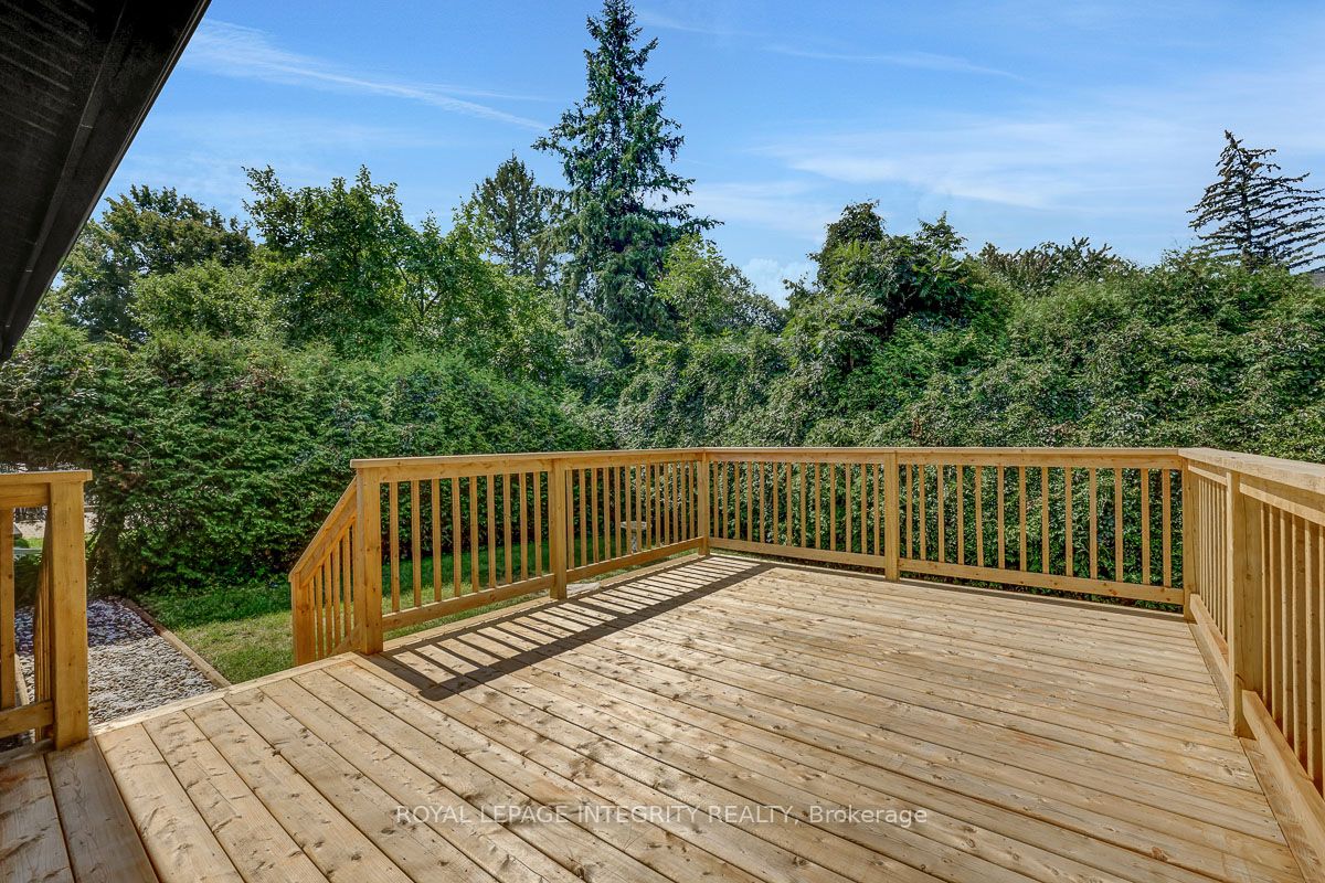 8 Brian Crescent Property Photo 44