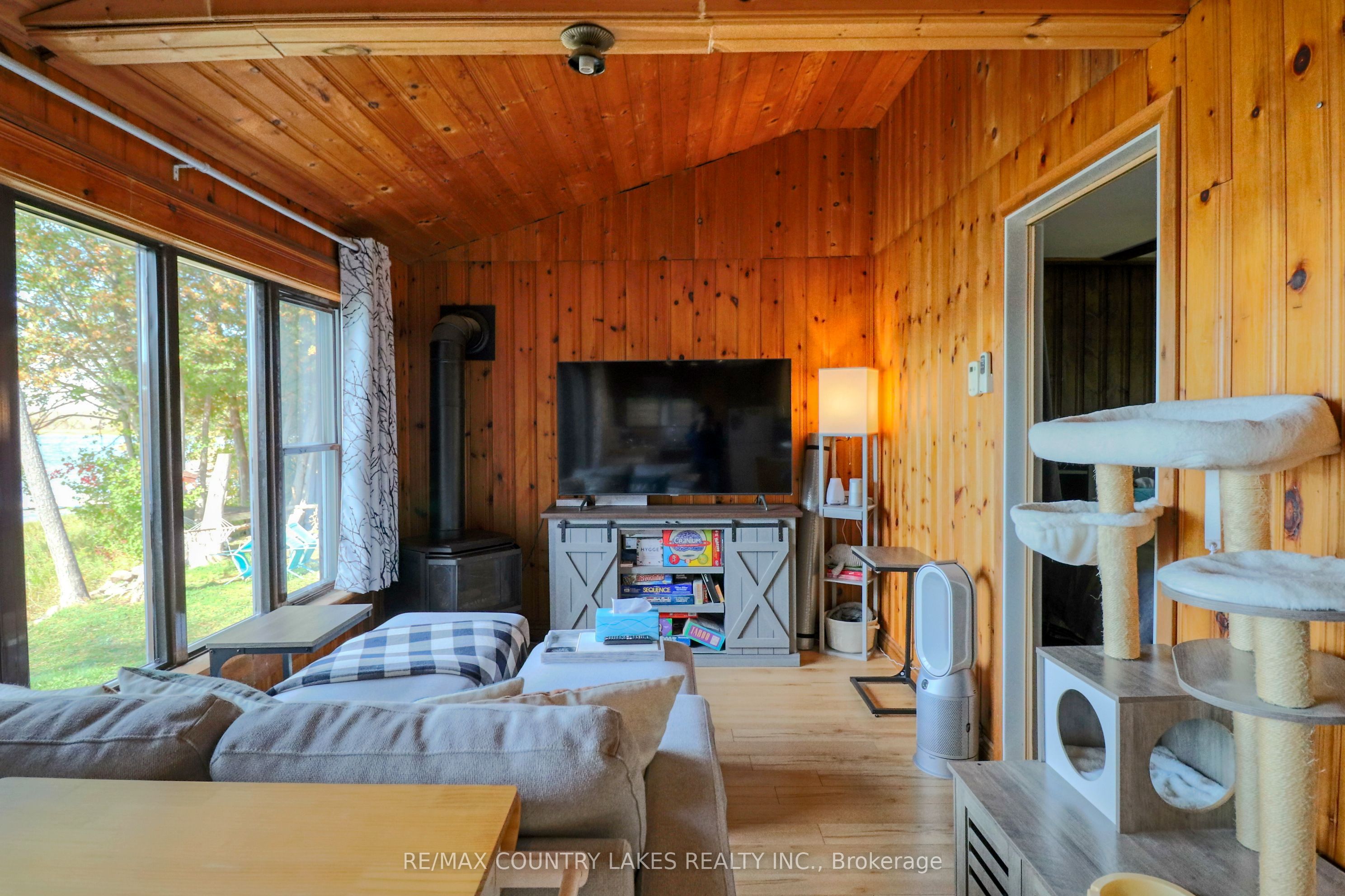 6 Greenwood Road Property Photo 8