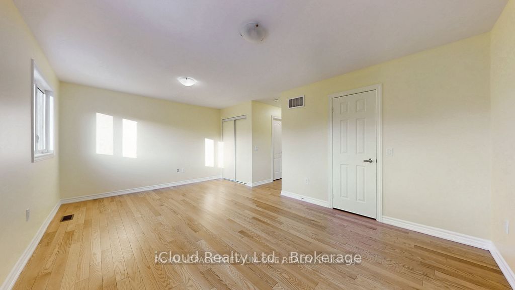 344 Ridley Crescent Property Photo 22