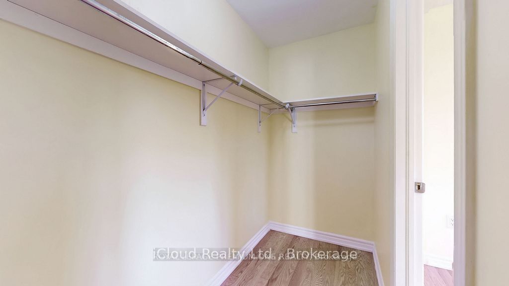 344 Ridley Crescent Property Photo 24