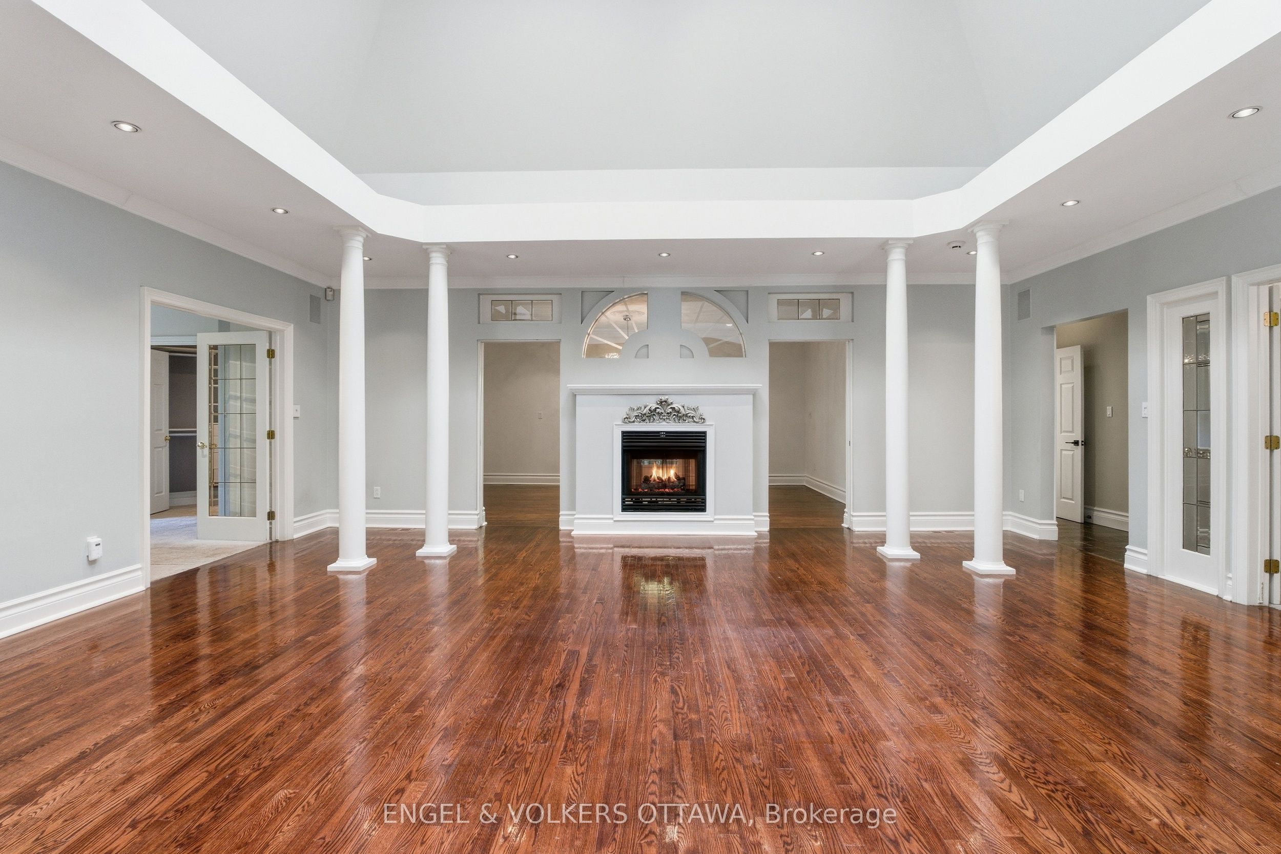 435 Westminster Avenue Property Photo 9