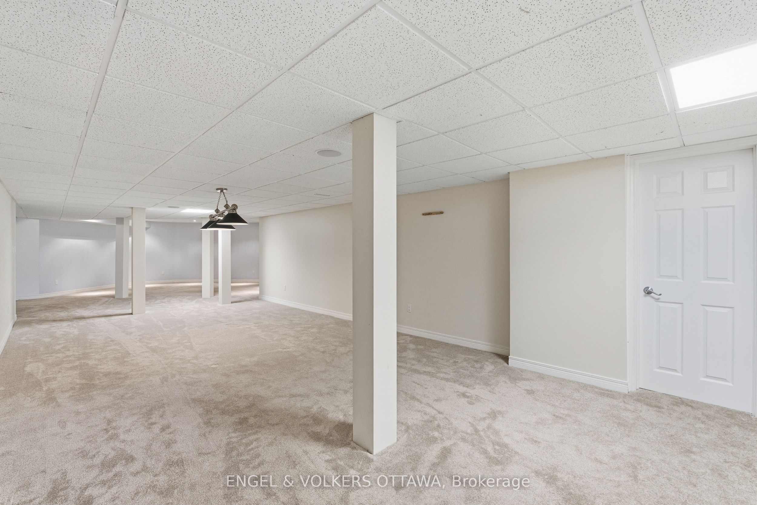 435 Westminster Avenue Property Photo 19