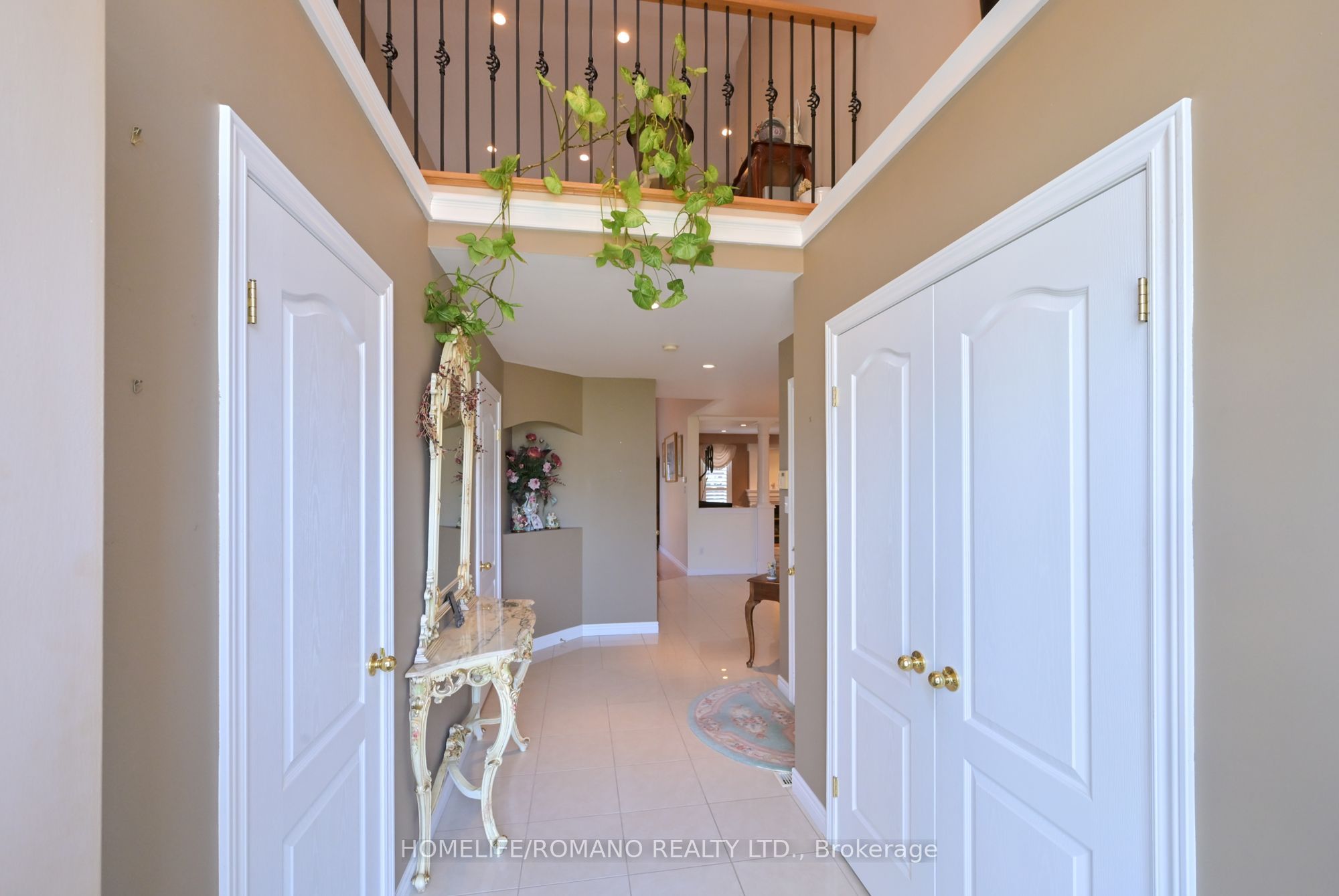 1052 Greenhill Avenue Property Photo 15