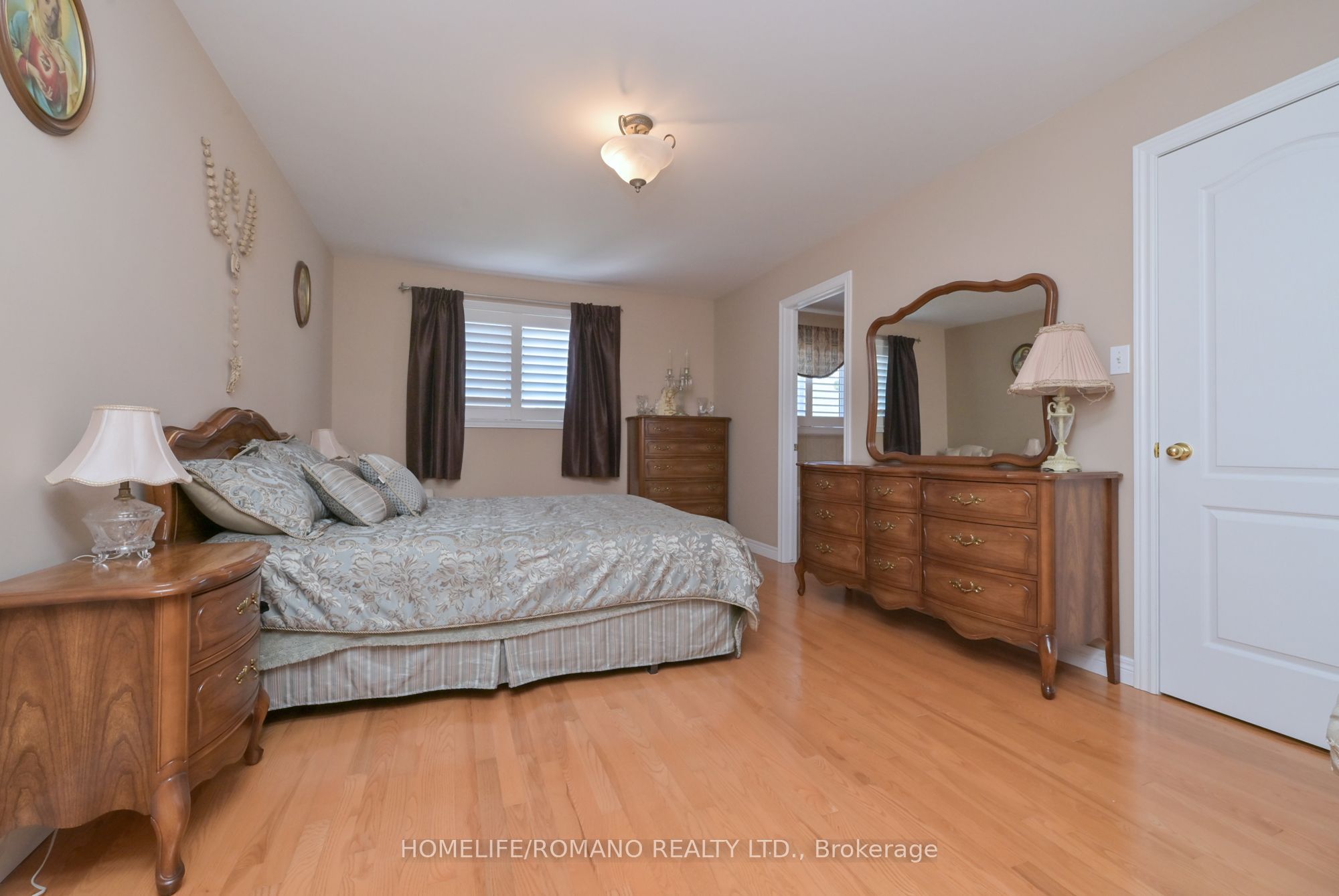 1052 Greenhill Avenue Property Photo 18