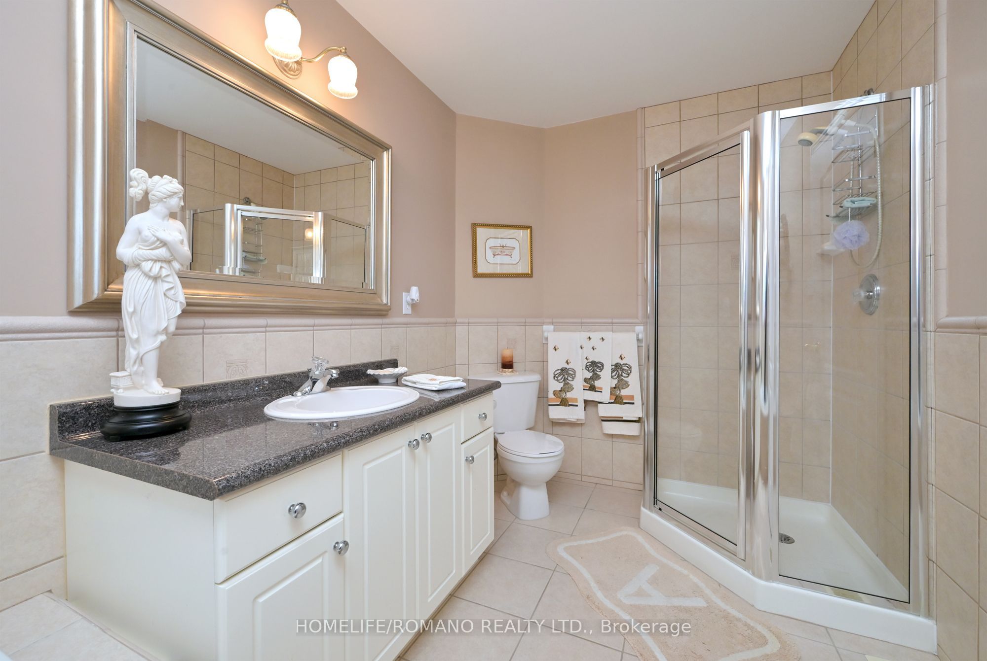 1052 Greenhill Avenue Property Photo 22