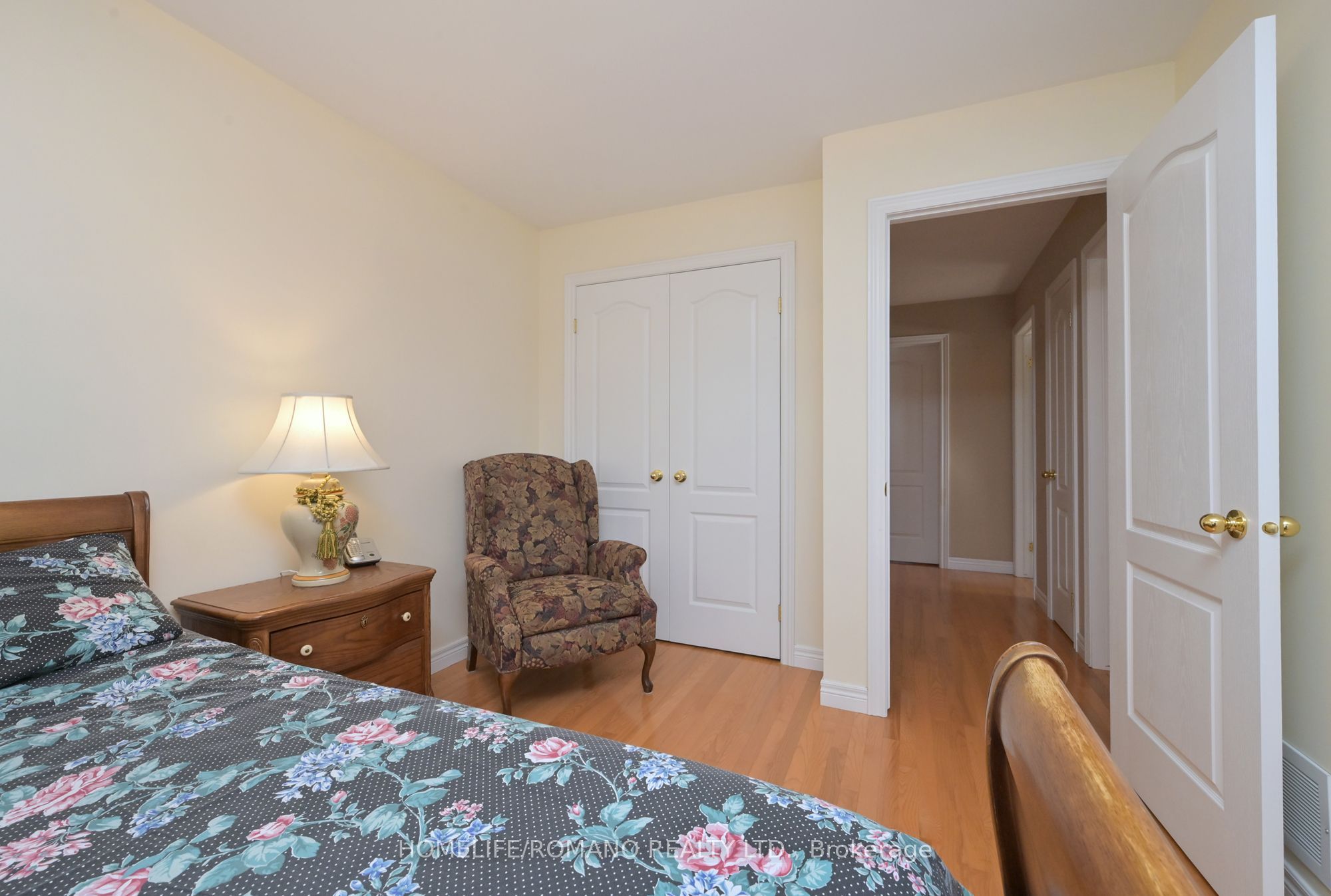1052 Greenhill Avenue Property Photo 24