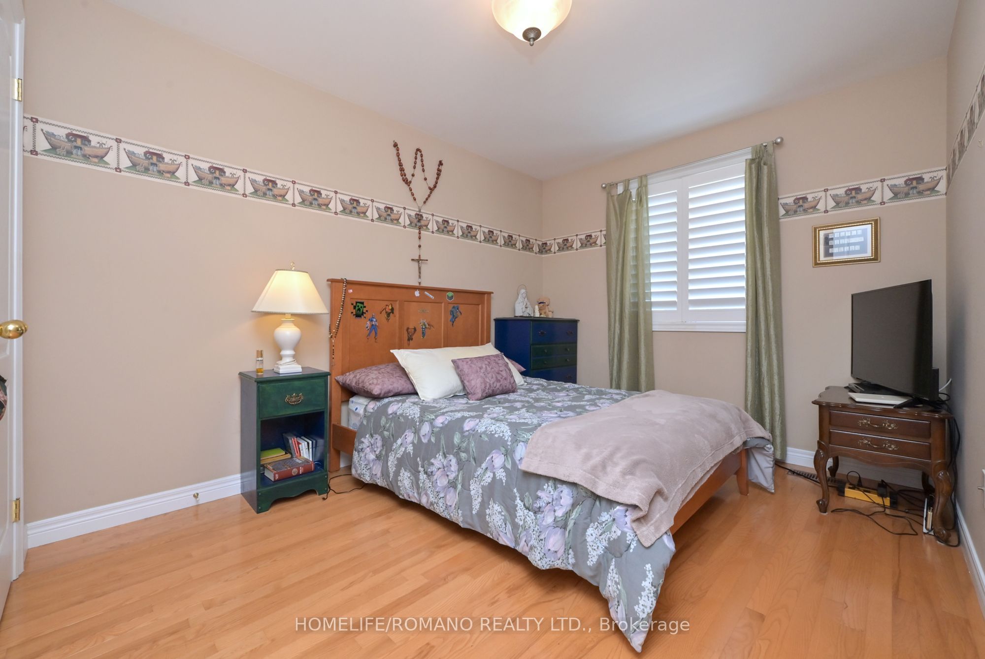 1052 Greenhill Avenue Property Photo 25