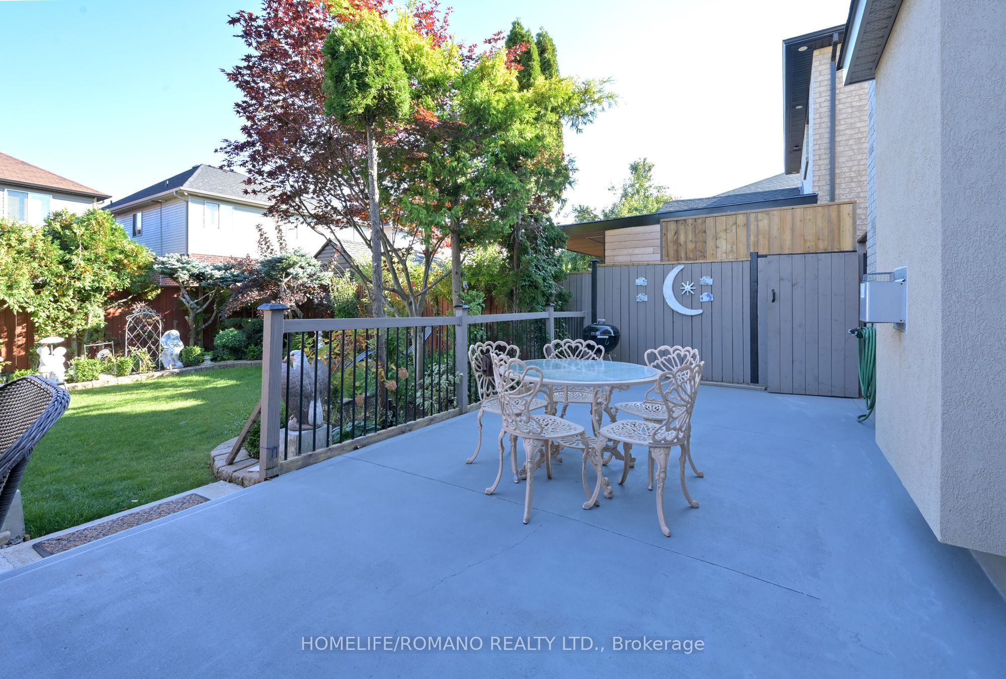 1052 Greenhill Avenue Property Photo 34