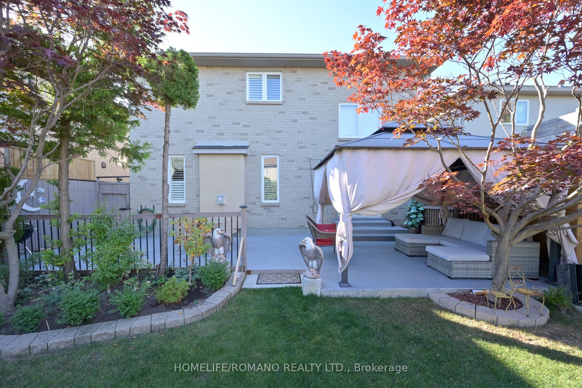 1052 Greenhill Avenue Property Photo 36