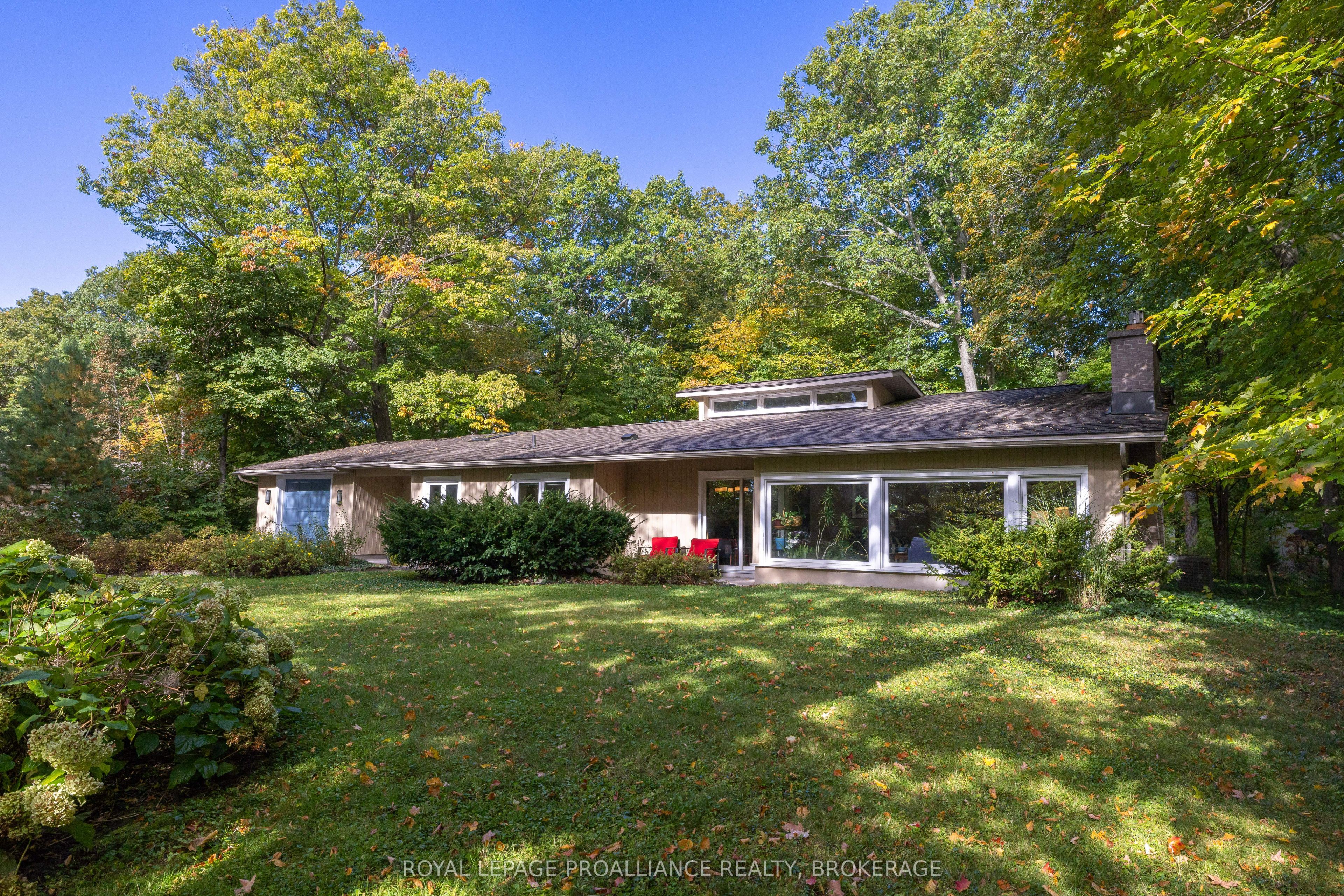 27 Riverside Drive Property Photo 2