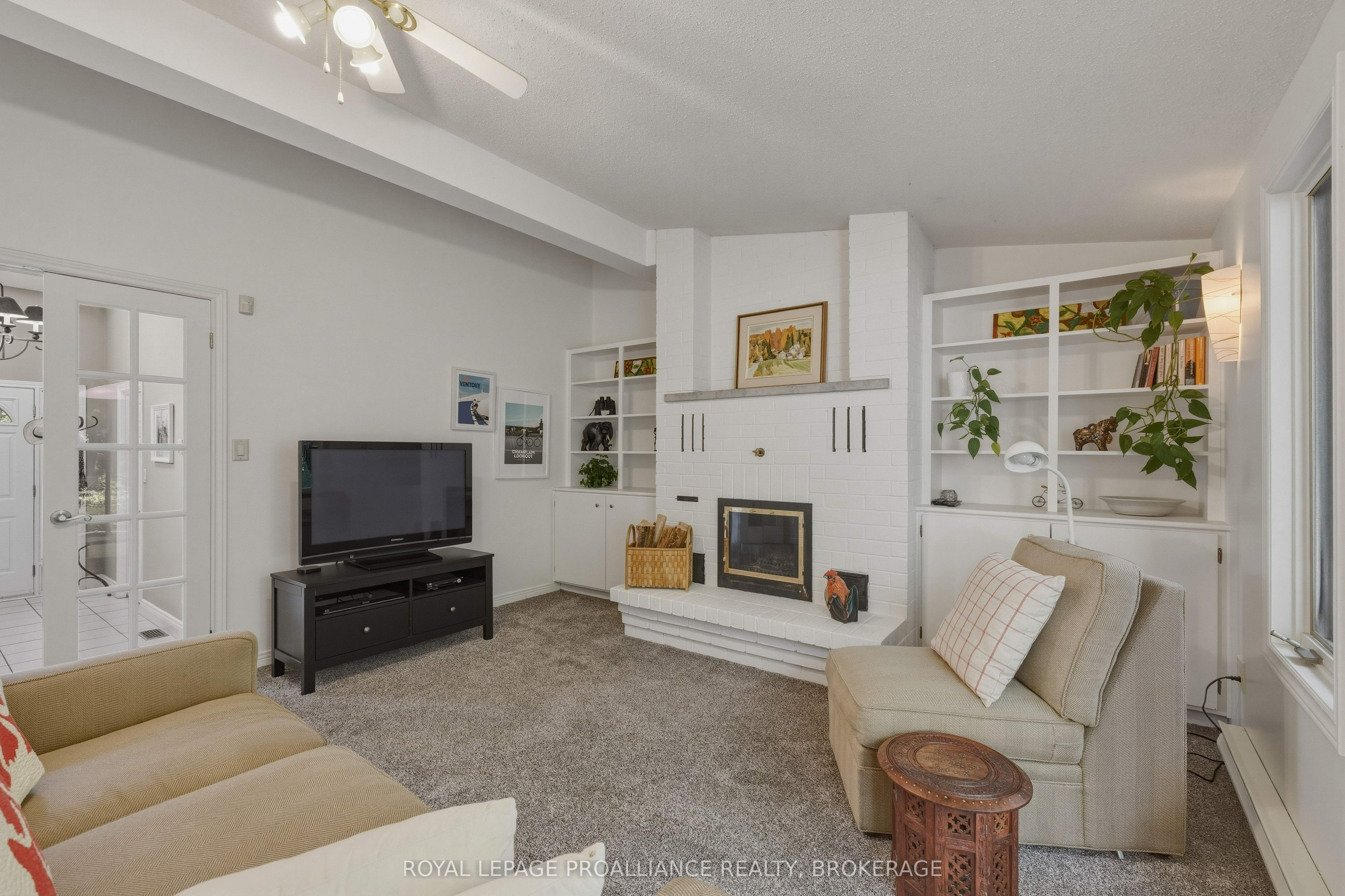 27 Riverside Drive Property Photo 6