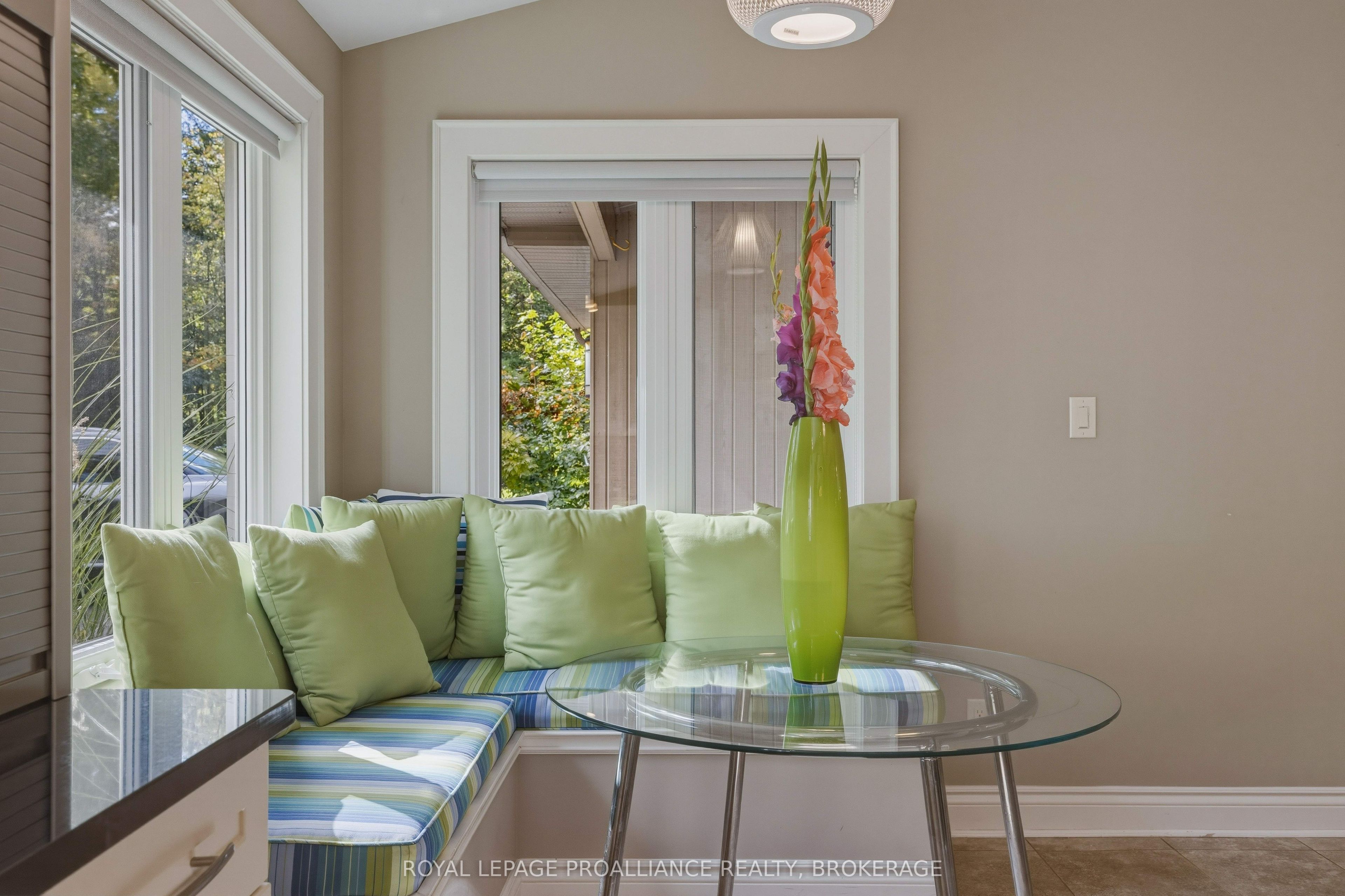27 Riverside Drive Property Photo 9