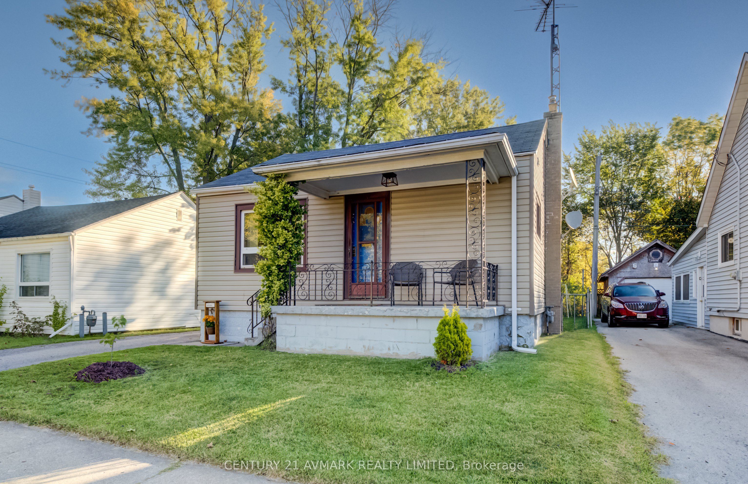 48 Dunkirk Road Property Photo 2