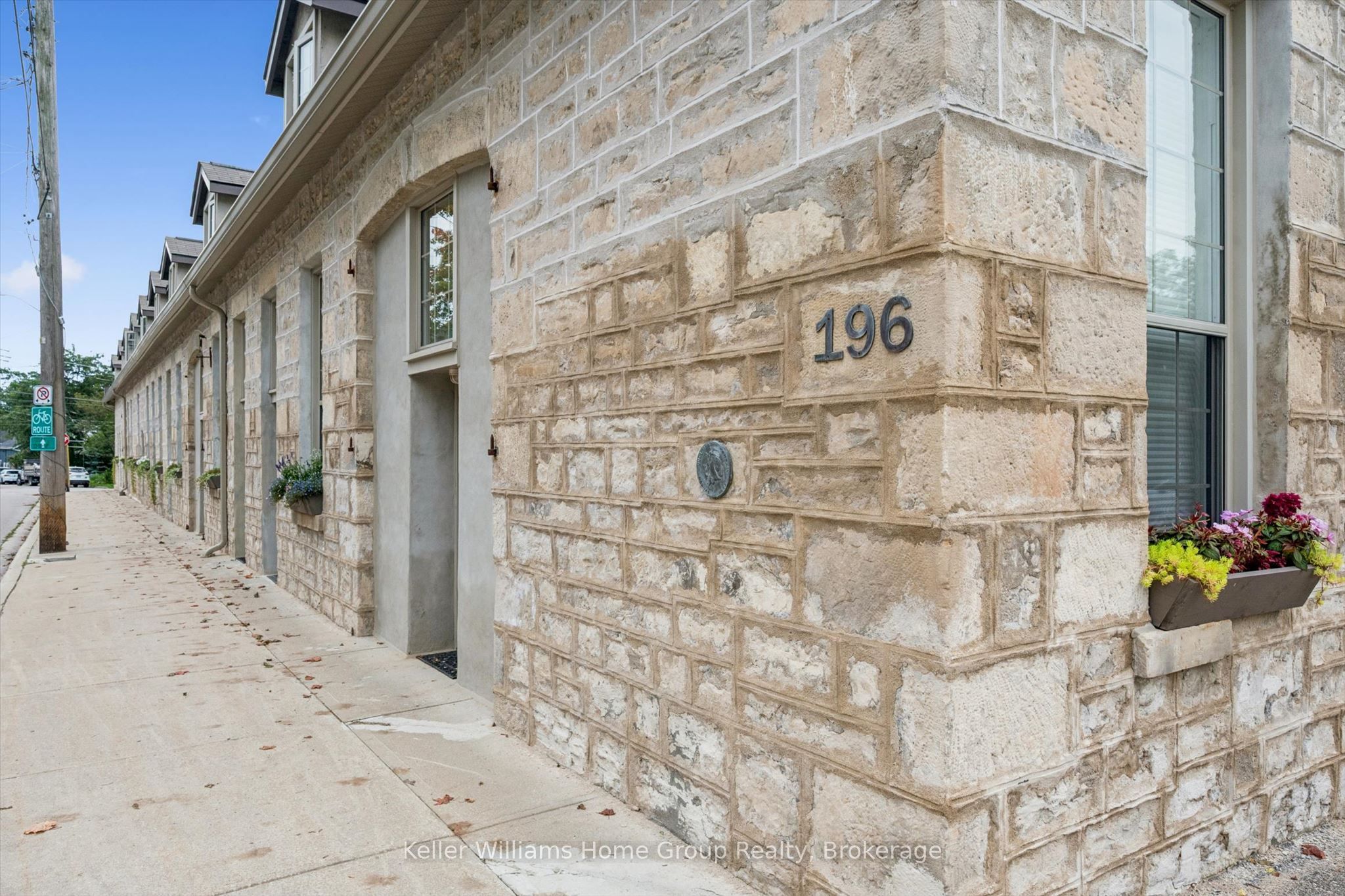 196 Arthur Street N 6 Property Photo 2