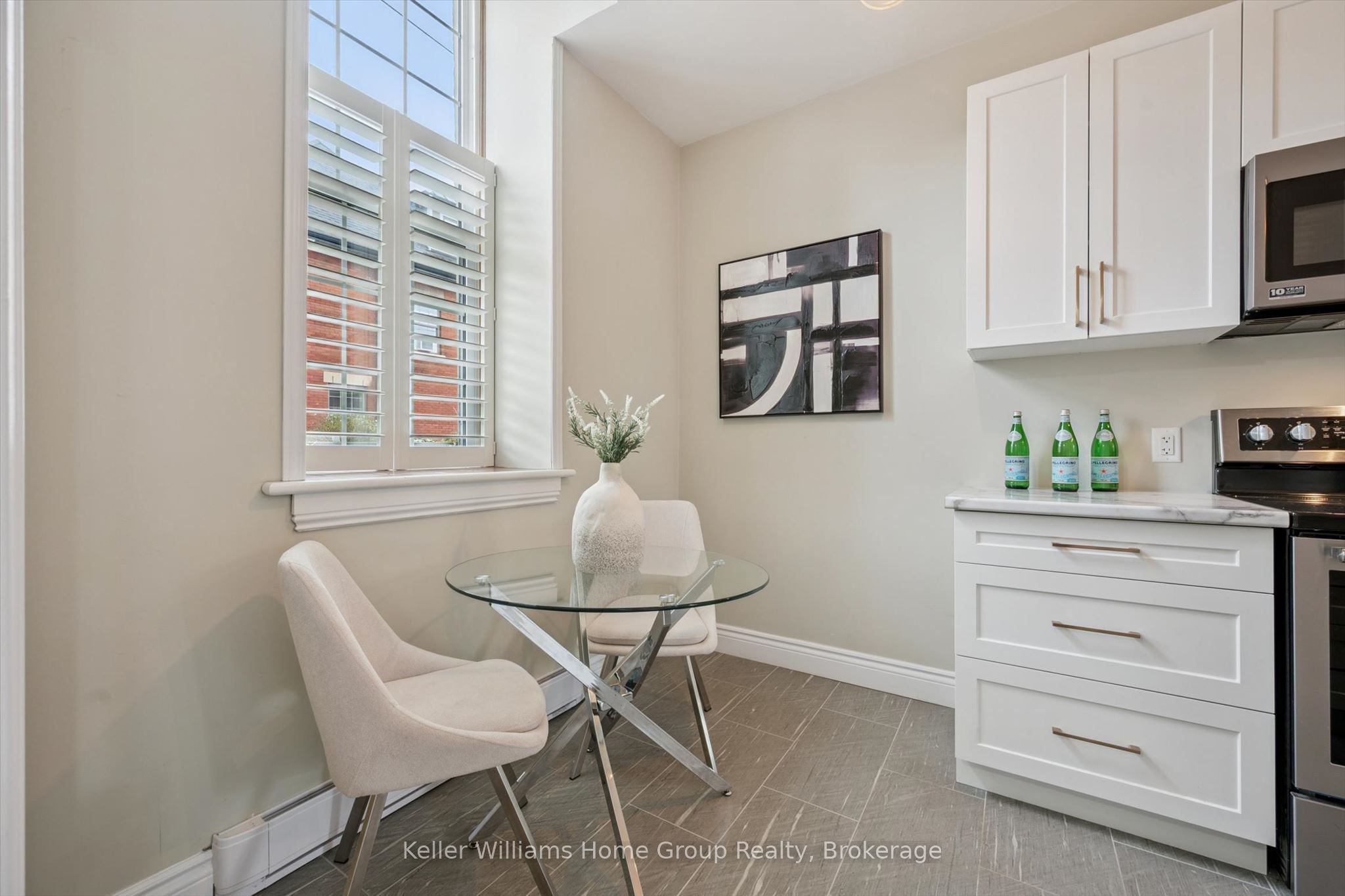 196 Arthur Street N 6 Property Photo 17