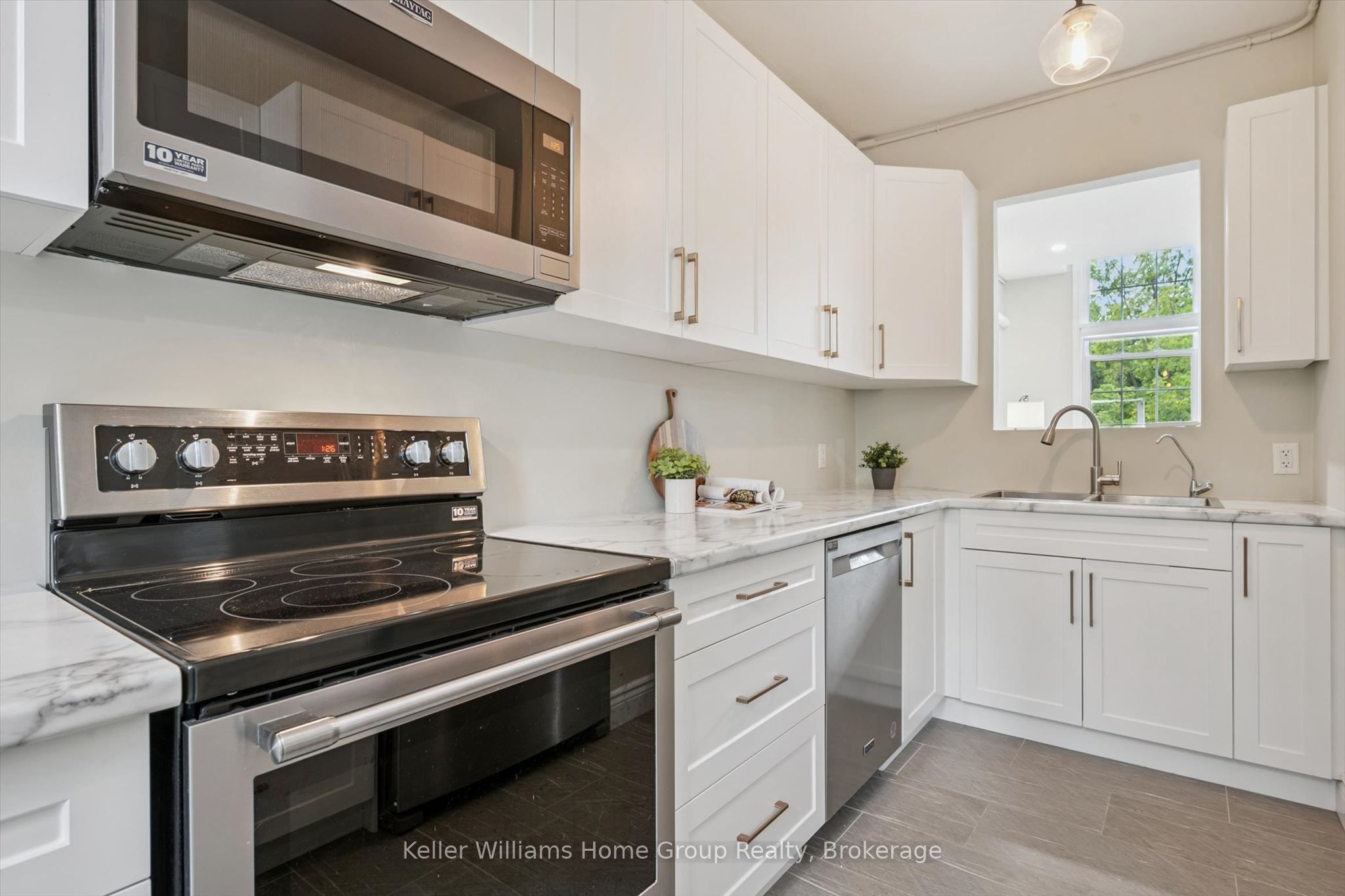 196 Arthur Street N 6 Property Photo 21