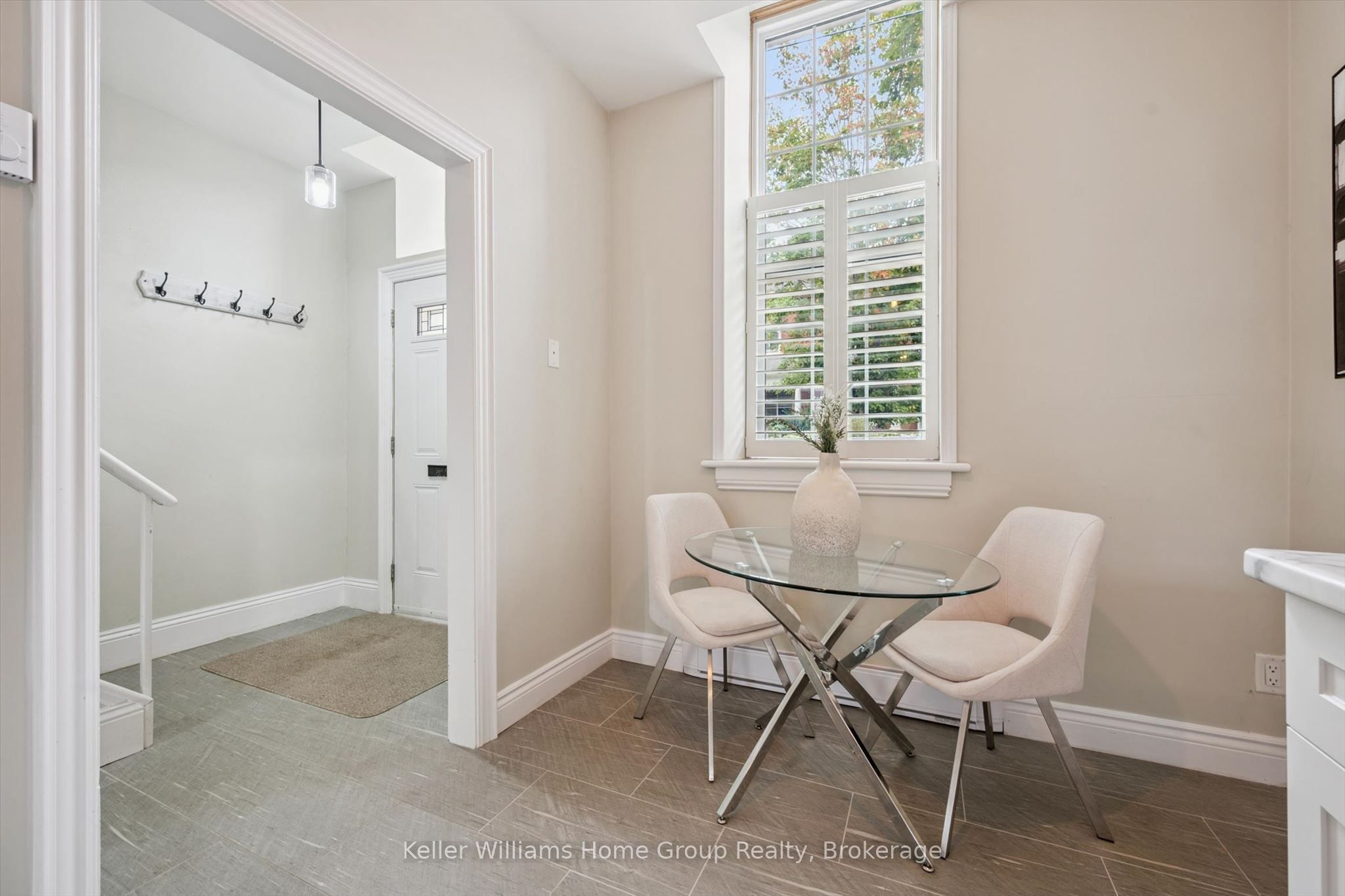 196 Arthur Street N 6 Property Photo 24