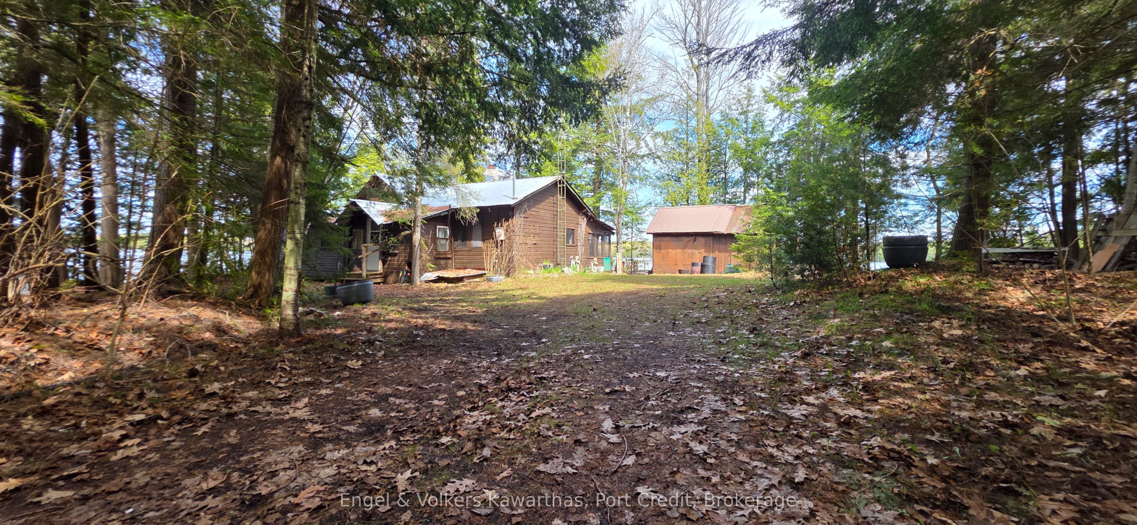 1014 Fire Route 74 Property Photo 6
