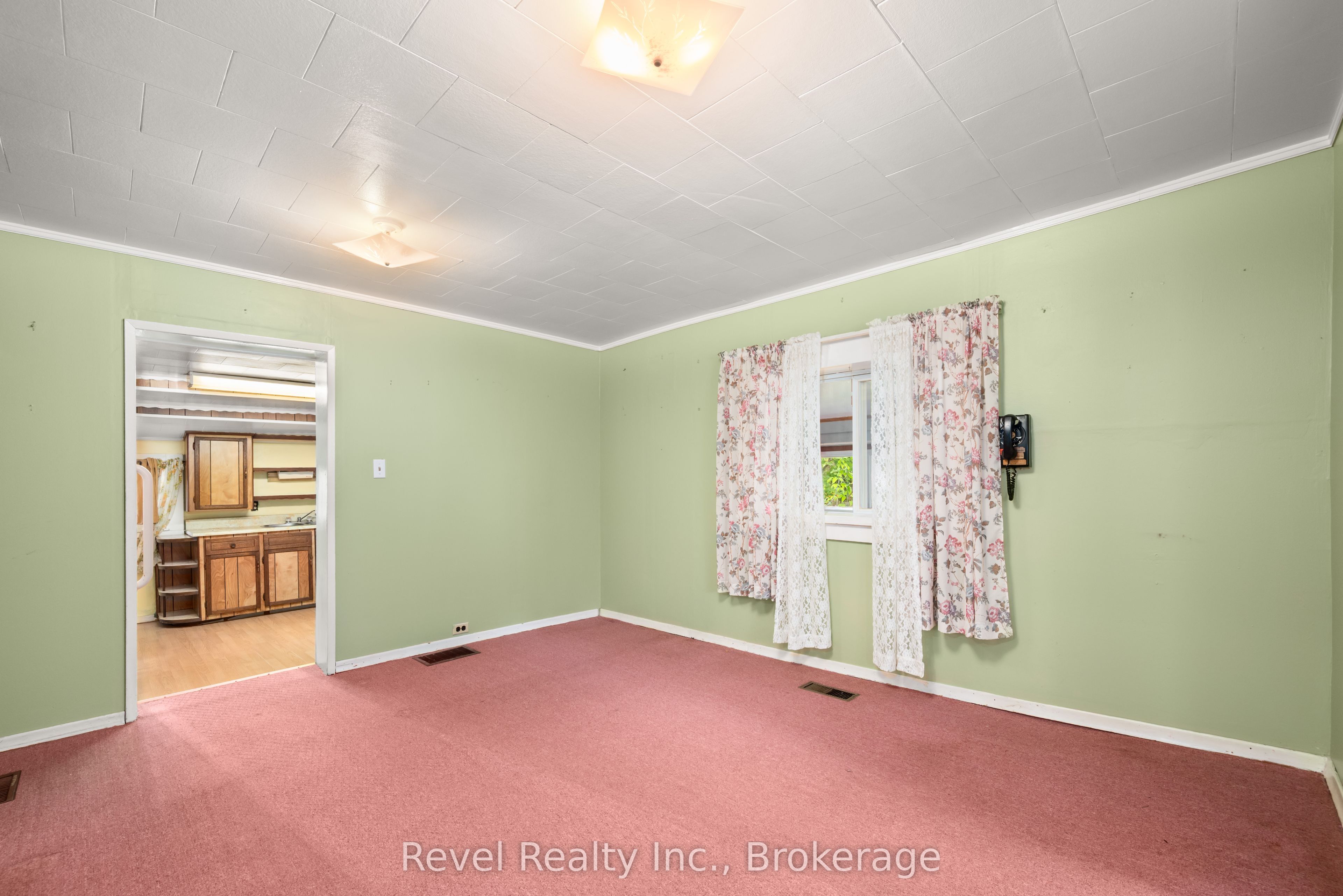 14 Richmond Street E Property Photo 27