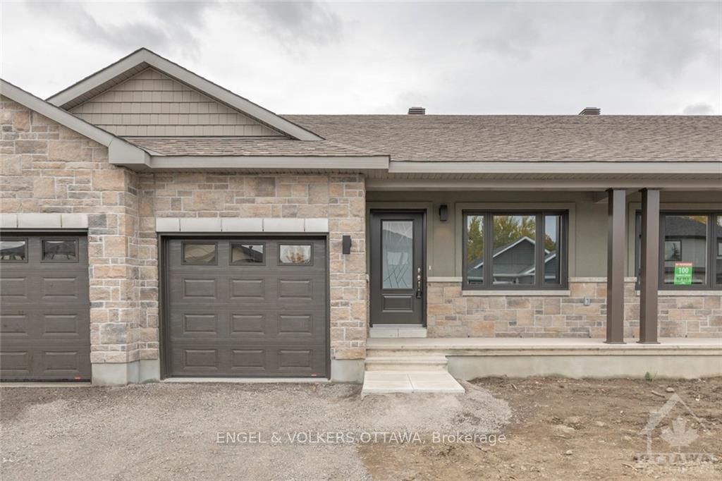 102 Seabert Drive Property Photo 1