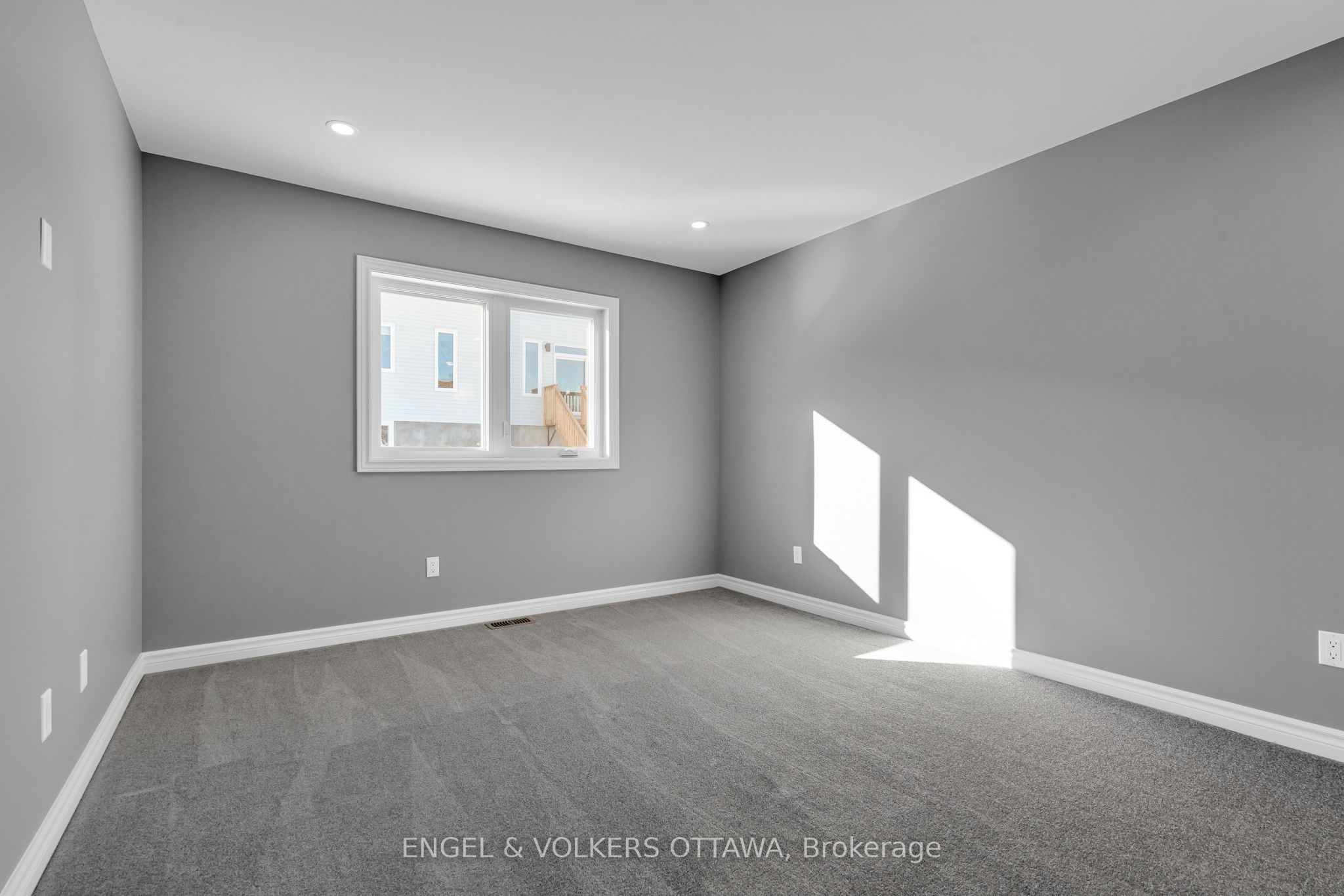 102 Seabert Drive Property Photo 12