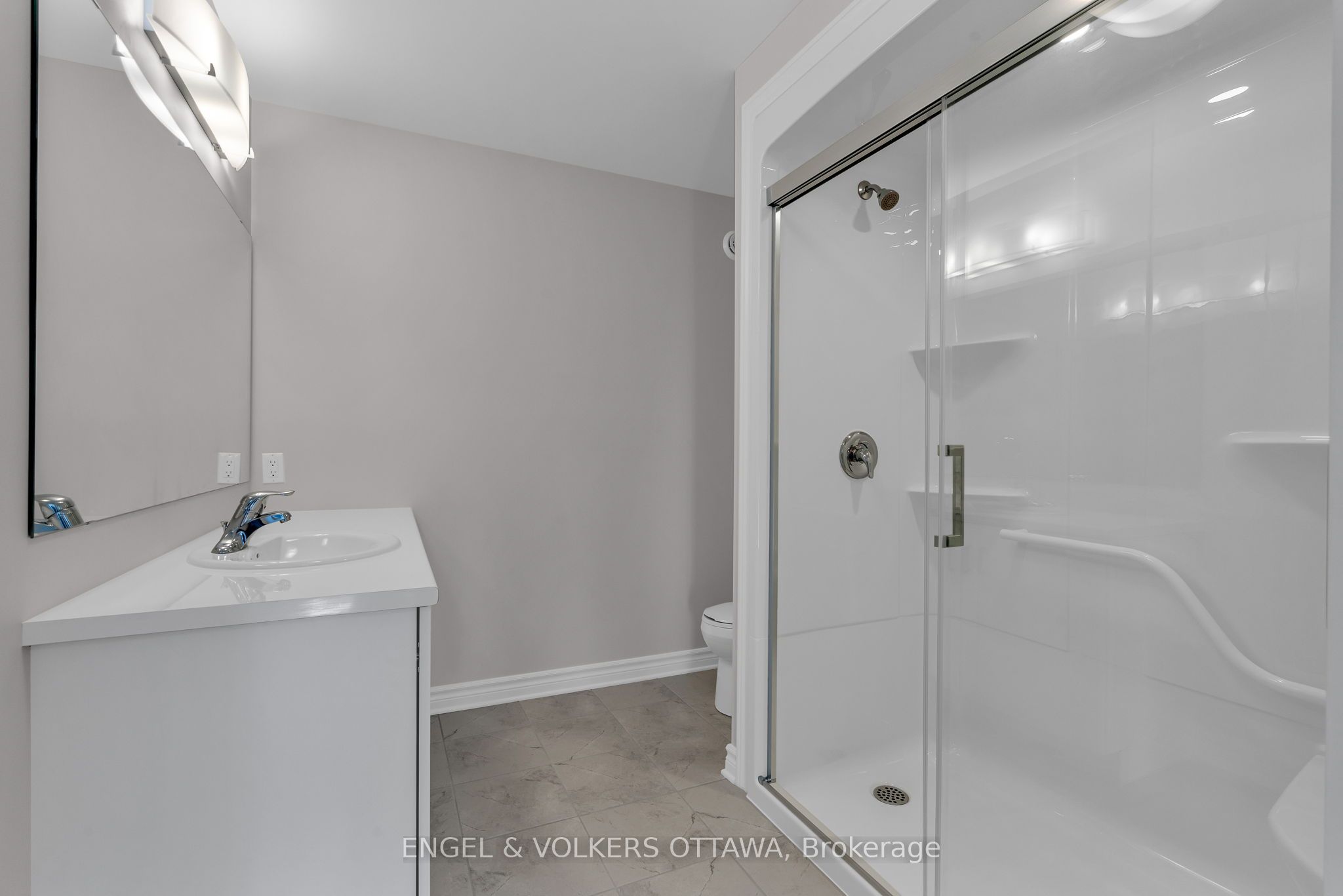 102 Seabert Drive Property Photo 14