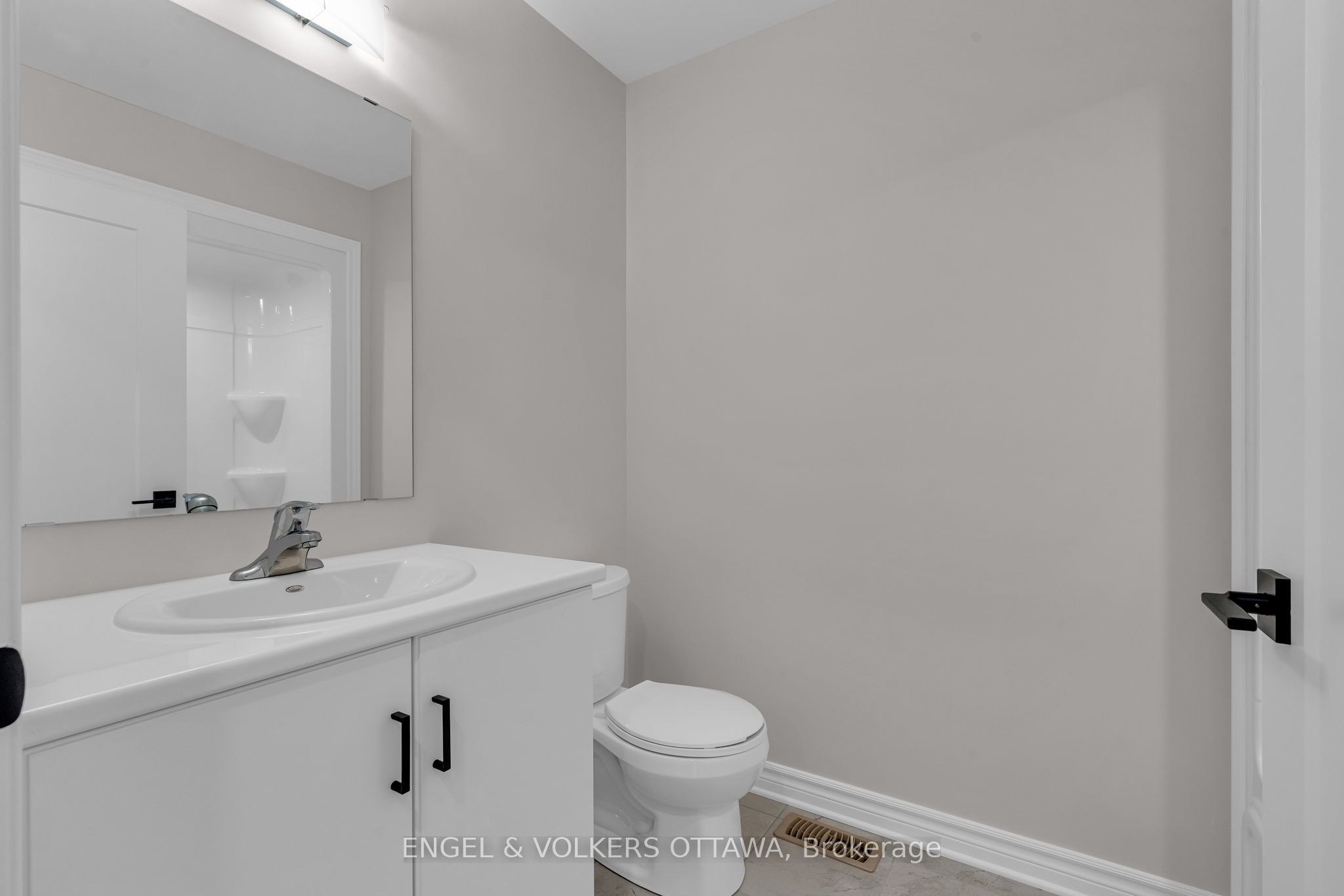 102 Seabert Drive Property Photo 16