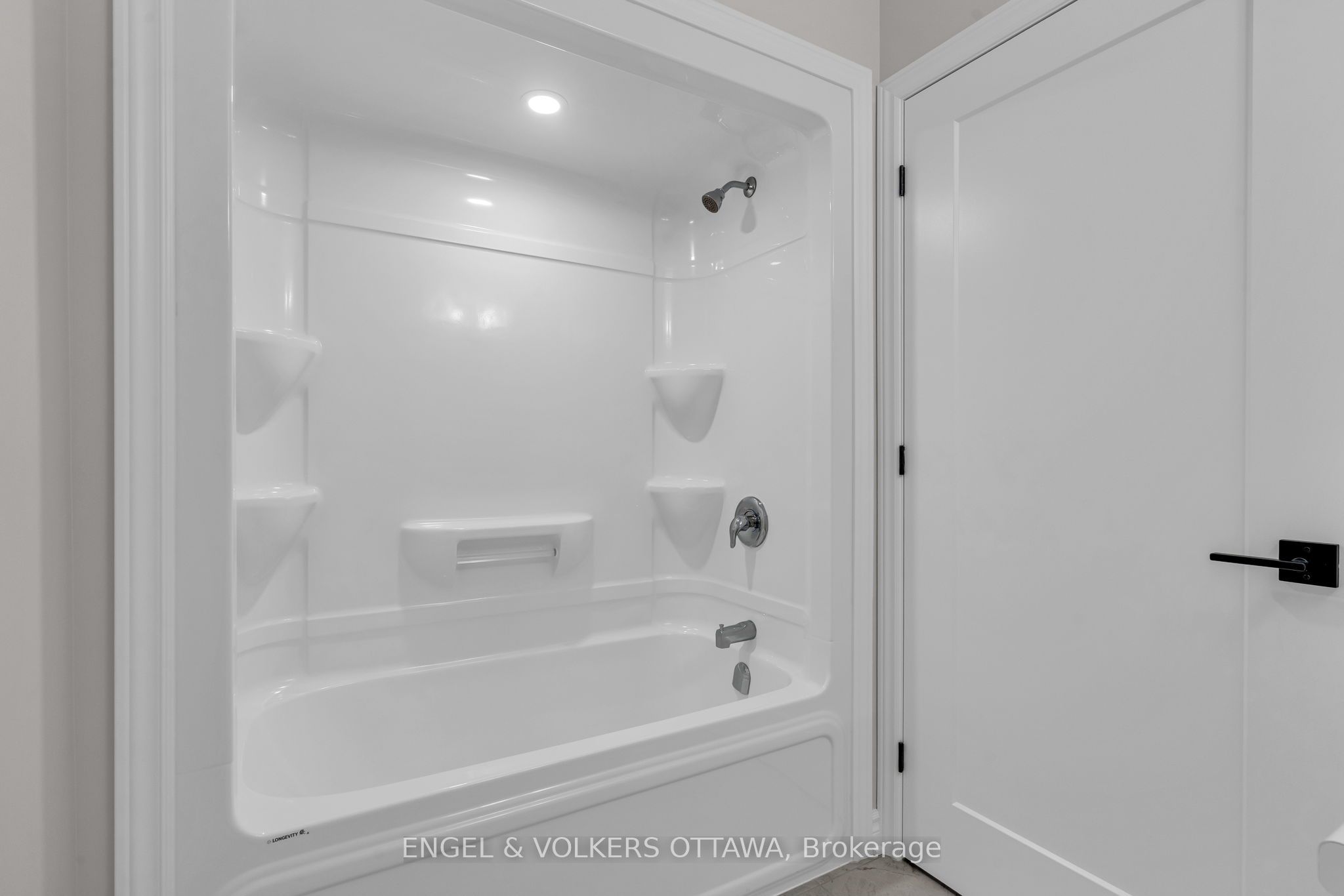 102 Seabert Drive Property Photo 17